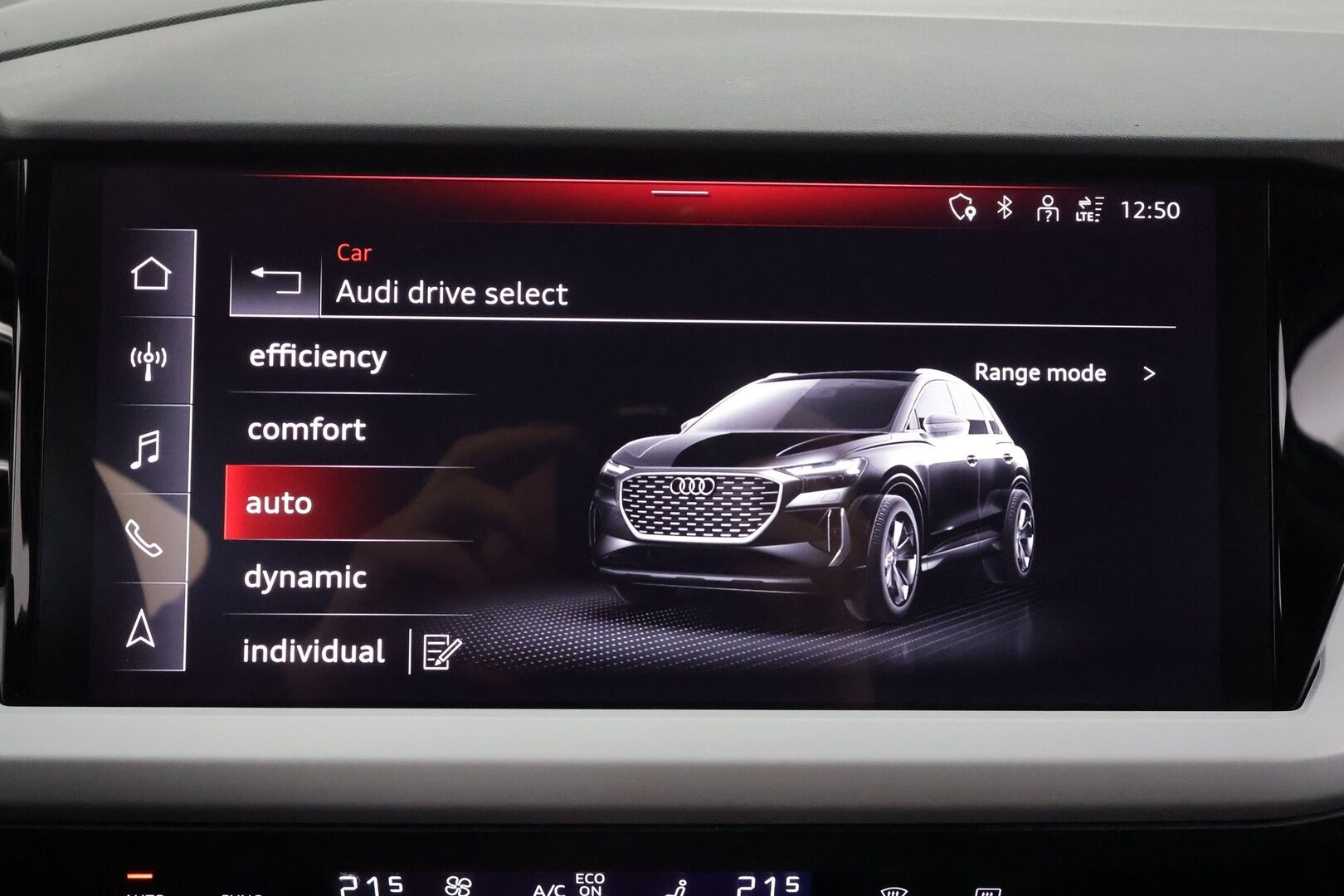 Audi Q4 e-tron 2023 40 e-tron Advanced * ACC / P.kamera / ILP / Sporttipenkit / Navi / LED / Sähköluukku / KeylessGo * - 1.Om Suomi-auto / Akku kuntotarkastettu / Kahdet renkaat aluvanteilla / Merkkihuollettu