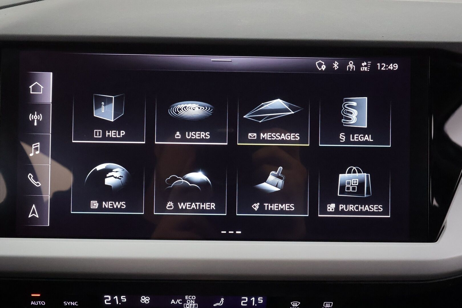 Audi Q4 e-tron 2023 40 e-tron Advanced * ACC / P.kamera / ILP / Sporttipenkit / Navi / LED / Sähköluukku / KeylessGo * - 1.Om Suomi-auto / Akku kuntotarkastettu / Kahdet renkaat aluvanteilla / Merkkihuollettu