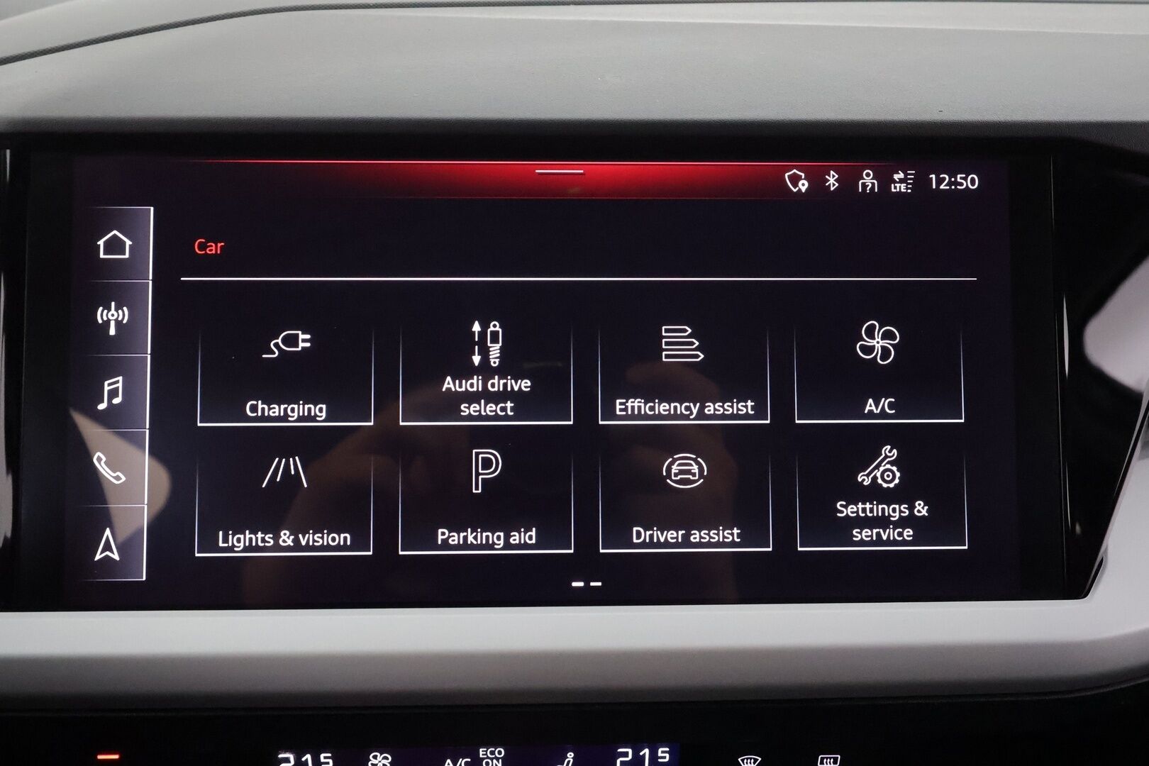 Audi Q4 e-tron 2023 40 e-tron Advanced * ACC / P.kamera / ILP / Sporttipenkit / Navi / LED / Sähköluukku / KeylessGo * - 1.Om Suomi-auto / Akku kuntotarkastettu / Kahdet renkaat aluvanteilla / Merkkihuollettu