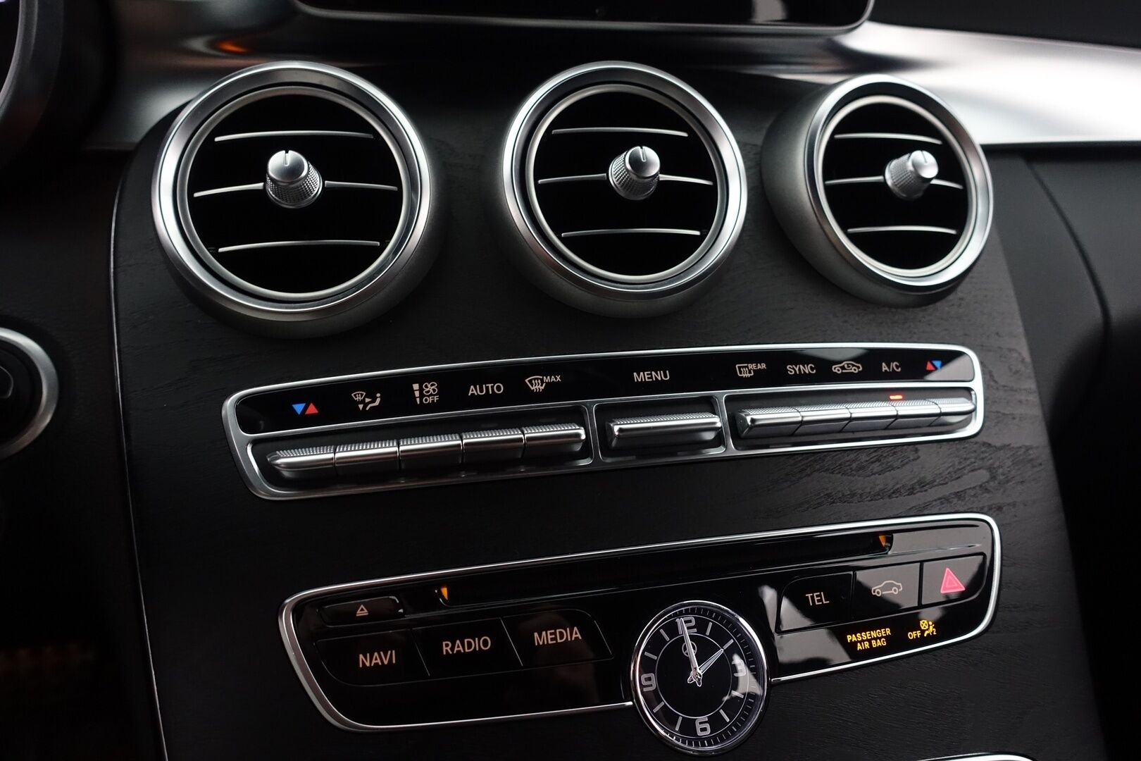 Mercedes-Benz C 2017 300 A AMG - | Kovat Varusteet! | Burmester | Distronic+ | 360-Kamera | Kaistavahti | Navi | BLIS | ACC |