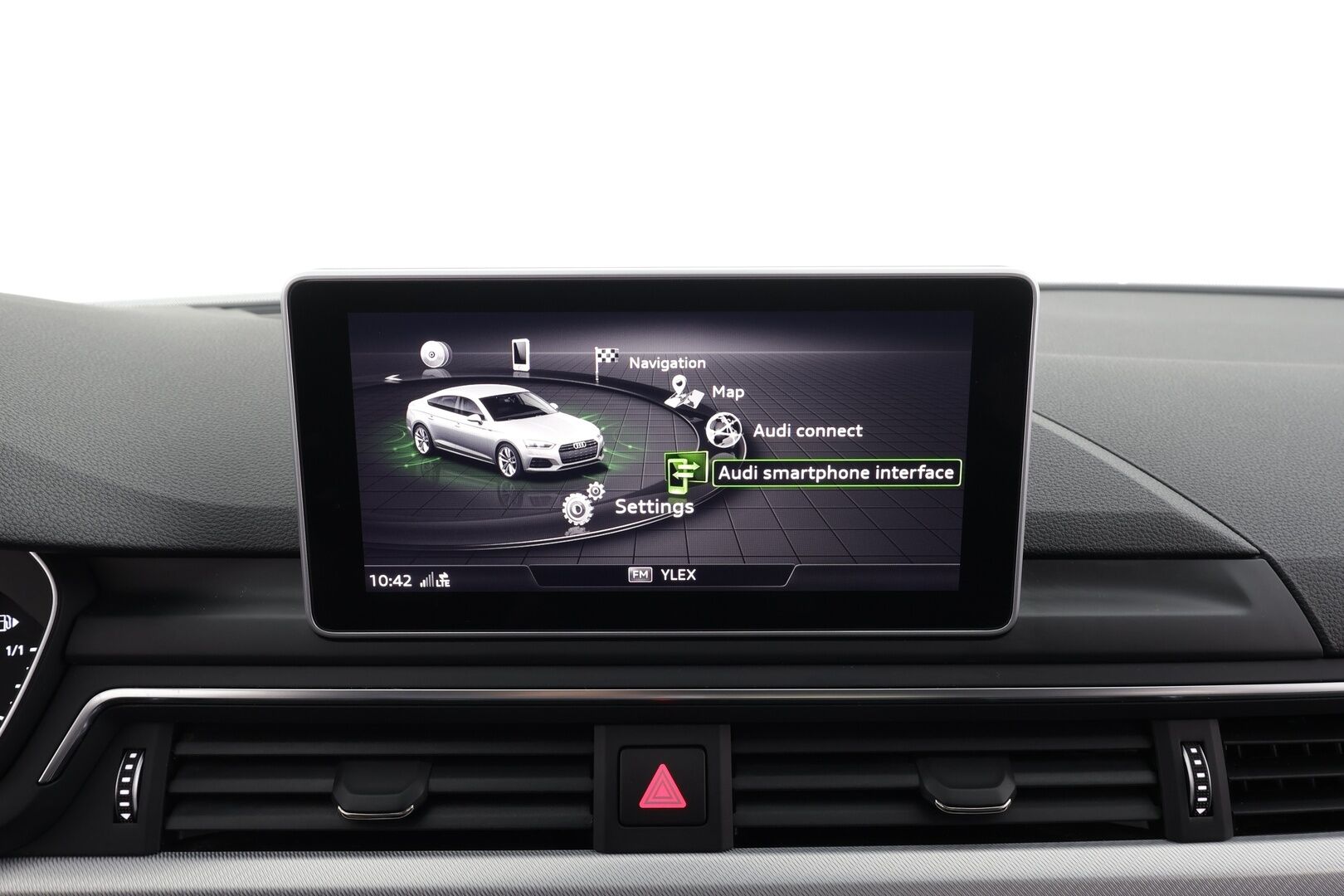 Audi A5 2017 Sportback Business Sport 2,0 TFSI 185 kW quattro S tronic * ACC / P.kamera / LED / Navi / Sporttinahat * - Kahdet renkaat aluvanteilla - HULLU BLACKWEEK KORKOTARJOUS 2,49%