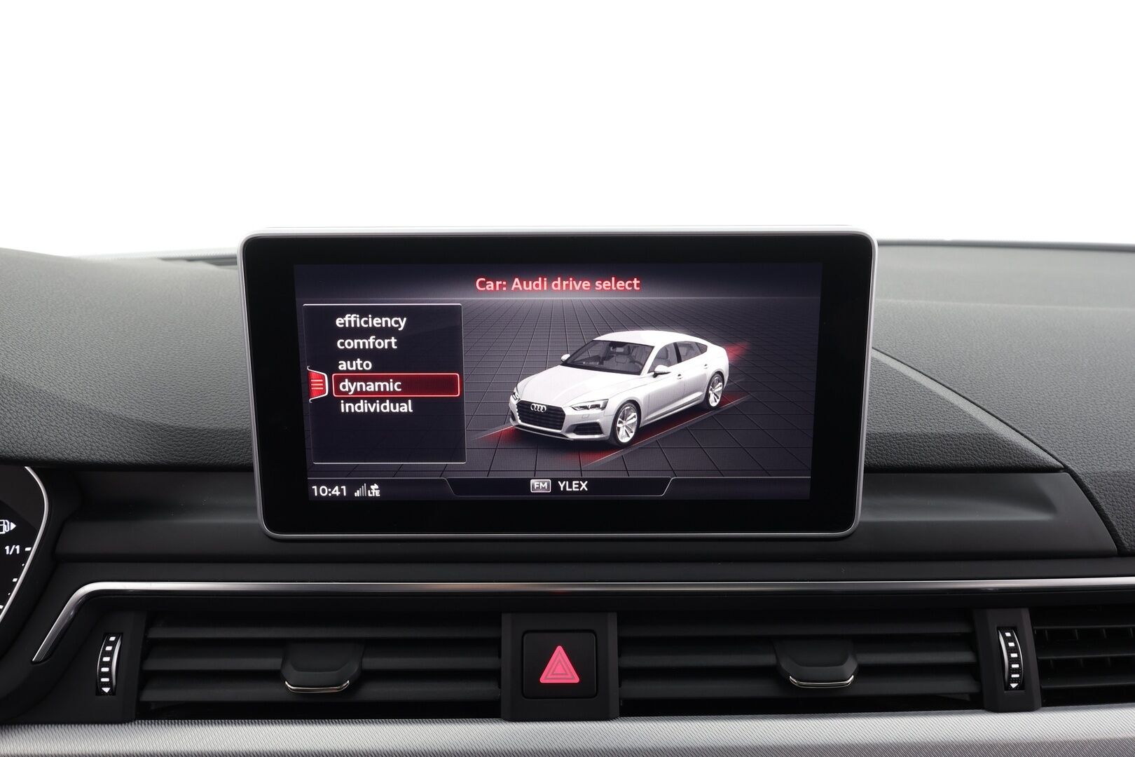 Audi A5 2017 Sportback Business Sport 2,0 TFSI 185 kW quattro S tronic * ACC / P.kamera / LED / Navi / Sporttinahat * - Kahdet renkaat aluvanteilla - HULLU BLACKWEEK KORKOTARJOUS 2,49%