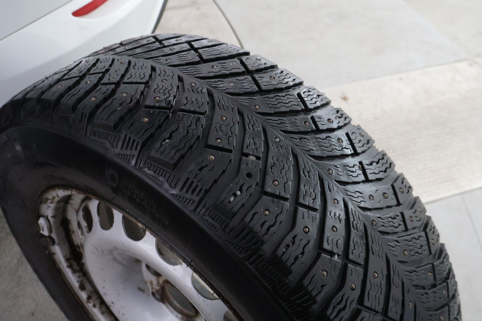 Volkswagen Tiguan 2015 R-Line 1,4 TSI 118 kW (160 hv) 4MOTION ** Webasto / Koukku / Bluetooth / Vakkari - *Lämmin / Käytännöllinen / Mukava* - Osta nyt, maksa vasta ensi vuonna