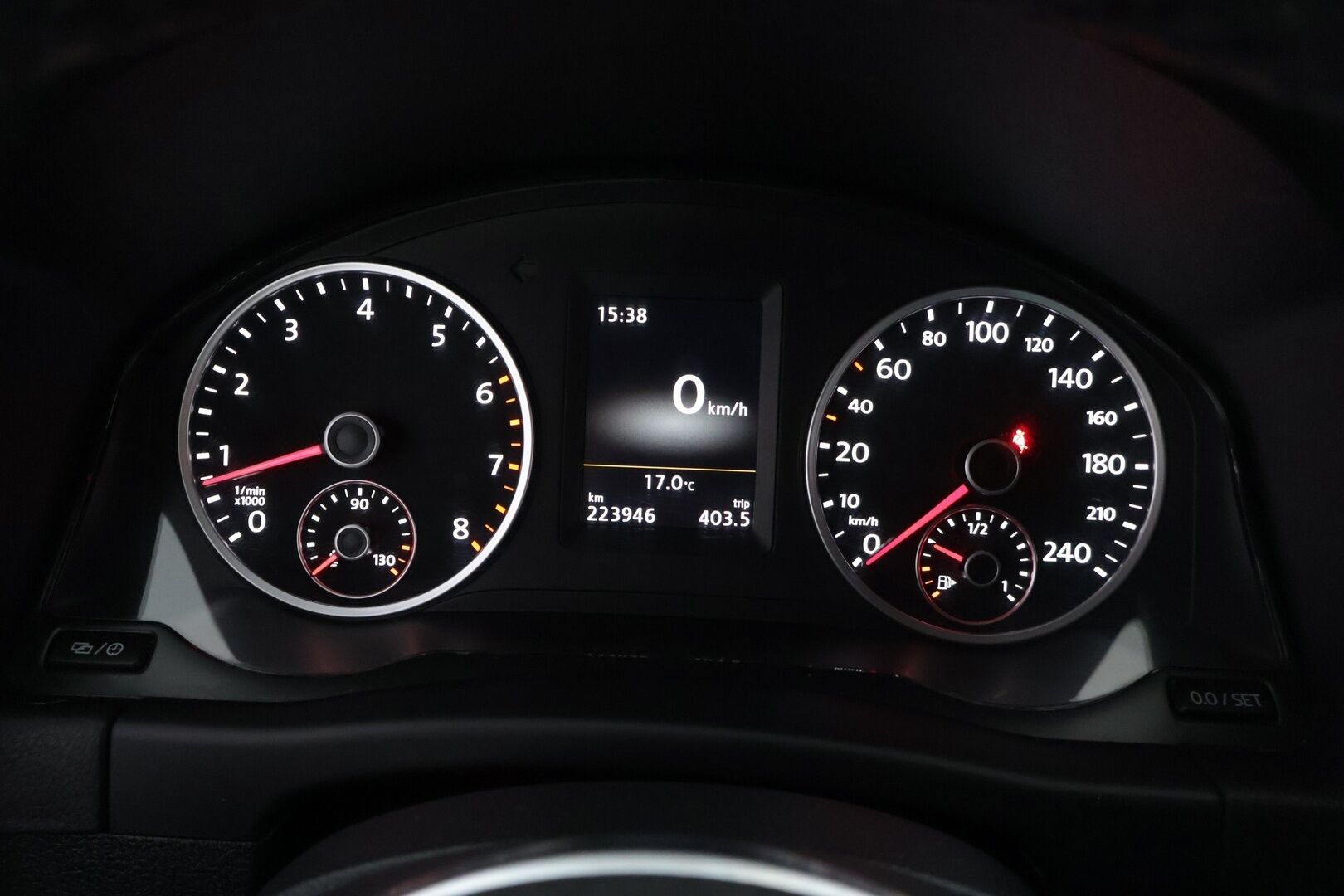 Volkswagen Tiguan 2015 R-Line 1,4 TSI 118 kW (160 hv) 4MOTION ** Webasto / Koukku / Bluetooth / Vakkari - *Lämmin / Käytännöllinen / Mukava* - Osta nyt, maksa vasta ensi vuonna