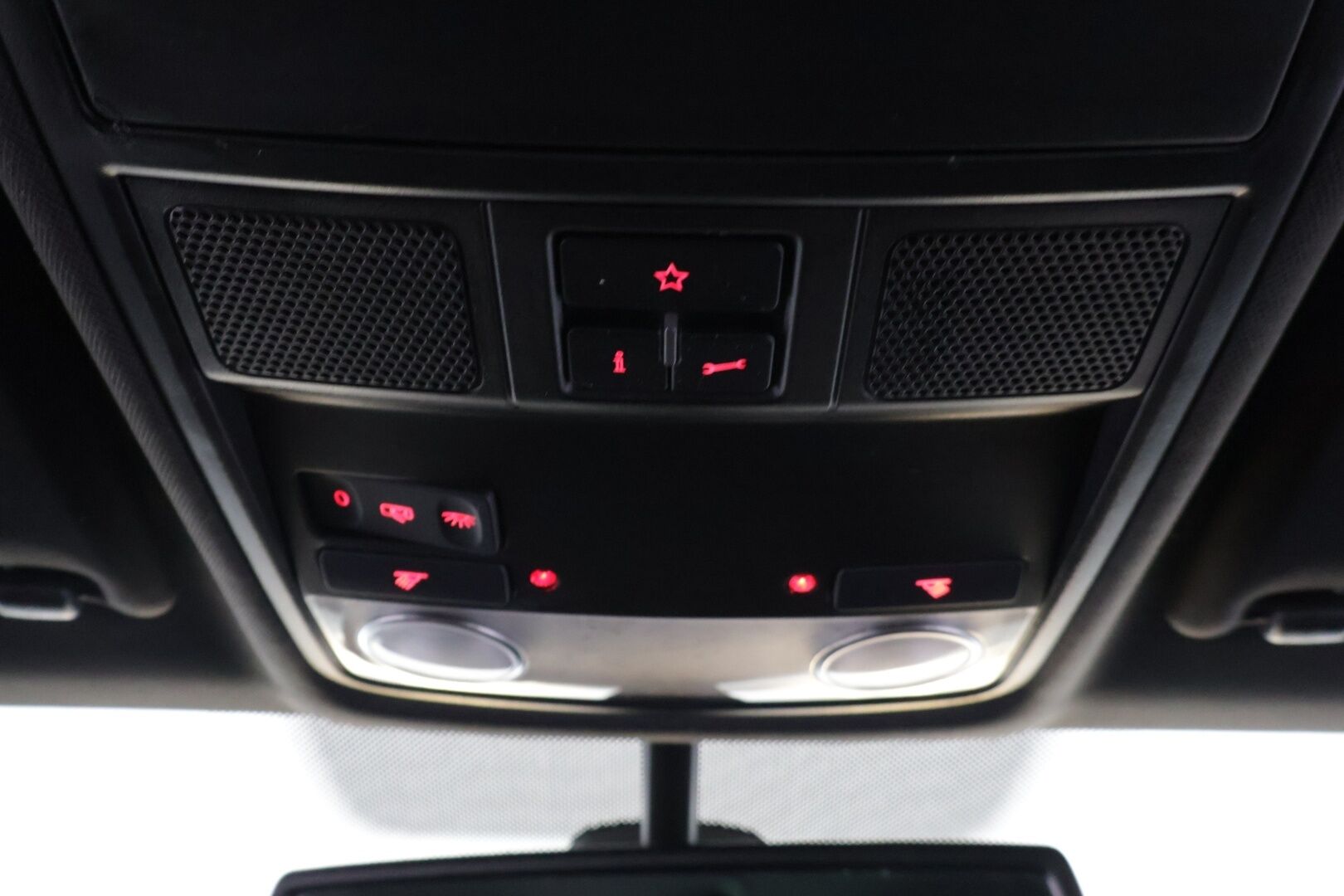 Volkswagen Tiguan 2015 R-Line 1,4 TSI 118 kW (160 hv) 4MOTION ** Webasto / Koukku / Bluetooth / Vakkari - *Lämmin / Käytännöllinen / Mukava* - Osta nyt, maksa vasta ensi vuonna