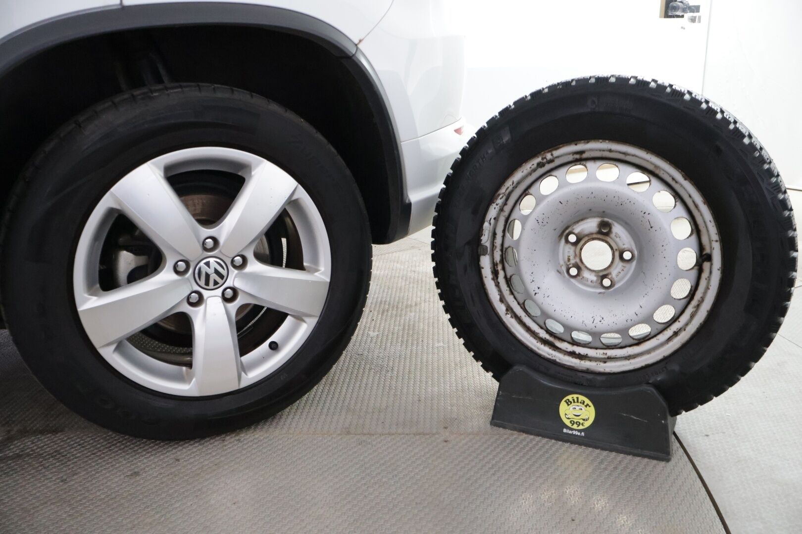 Volkswagen Tiguan 2015 R-Line 1,4 TSI 118 kW (160 hv) 4MOTION ** Webasto / Koukku / Bluetooth / Vakkari - *Lämmin / Käytännöllinen / Mukava* - Osta nyt, maksa vasta ensi vuonna