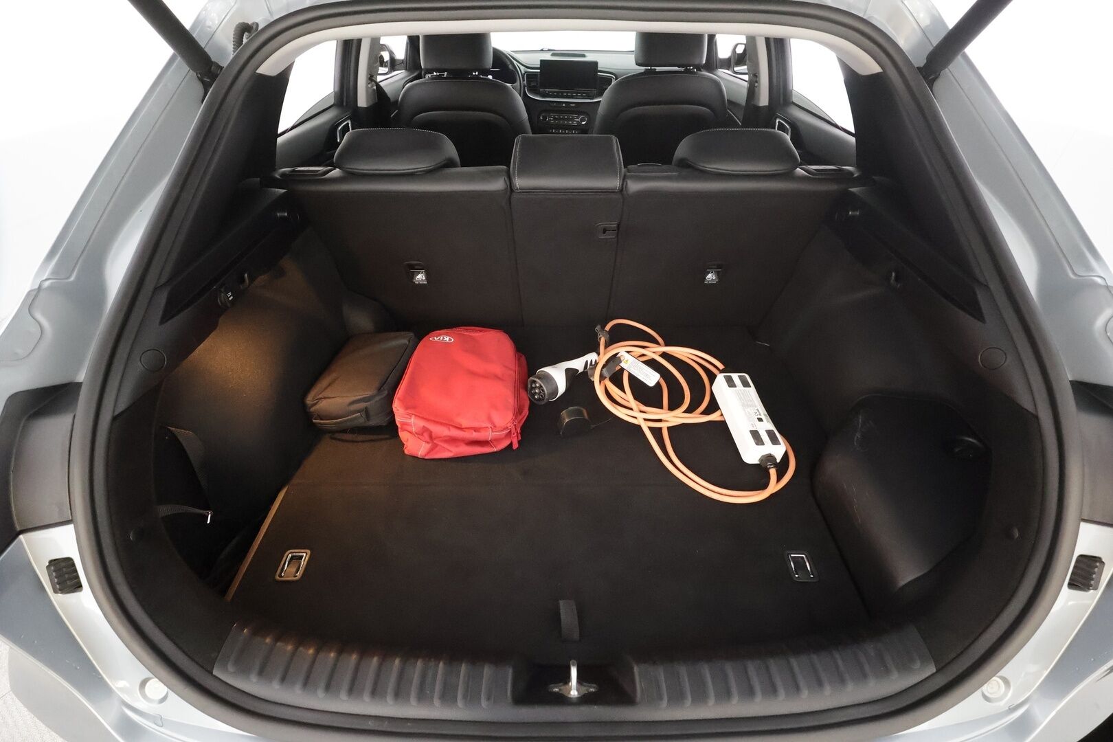 Kia XCeed 2020 1,6 GDI Plug-In Hybrid Business Premium DCT * ACC / P.kamera / Lasikattoluukku / Lohko+Sisä / Muistipenkki * - Ilmastoidut nahat / Suomi-auto / Kahdet renkaat aluvanteilla 