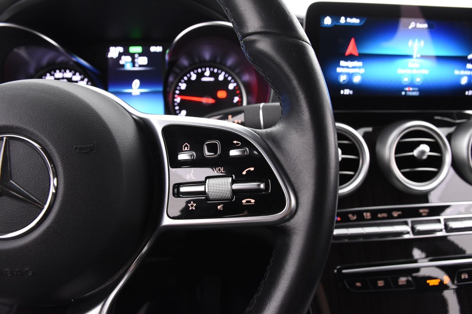 Mercedes-Benz GLC 2020 300 e 4MATIC A Business EQ Power - | ACC | Nahat | Multibeam LED | Suomi-auto |
