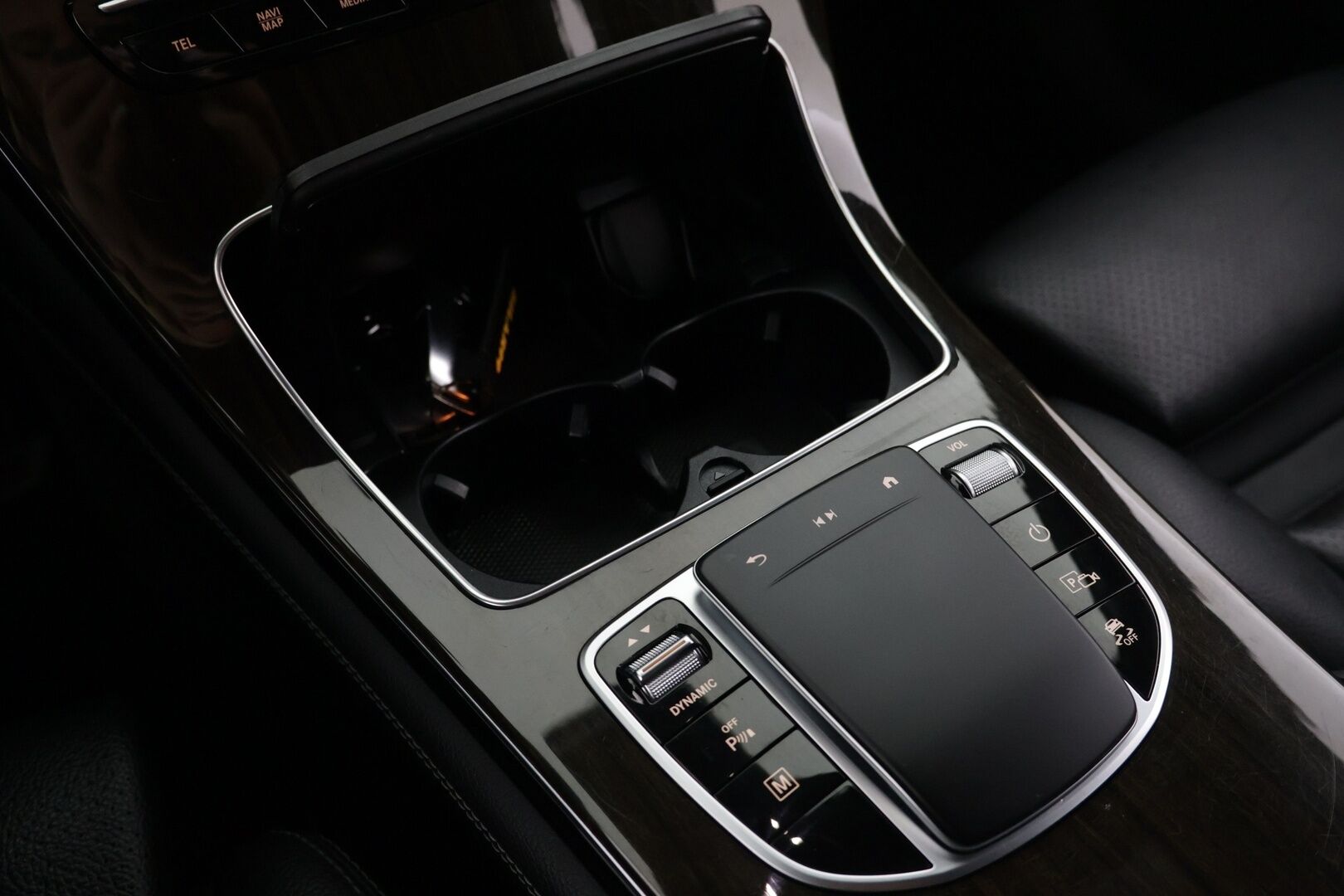 Mercedes-Benz GLC 2020 300 e 4MATIC A Business EQ Power - | ACC | Nahat | Multibeam LED | Suomi-auto |