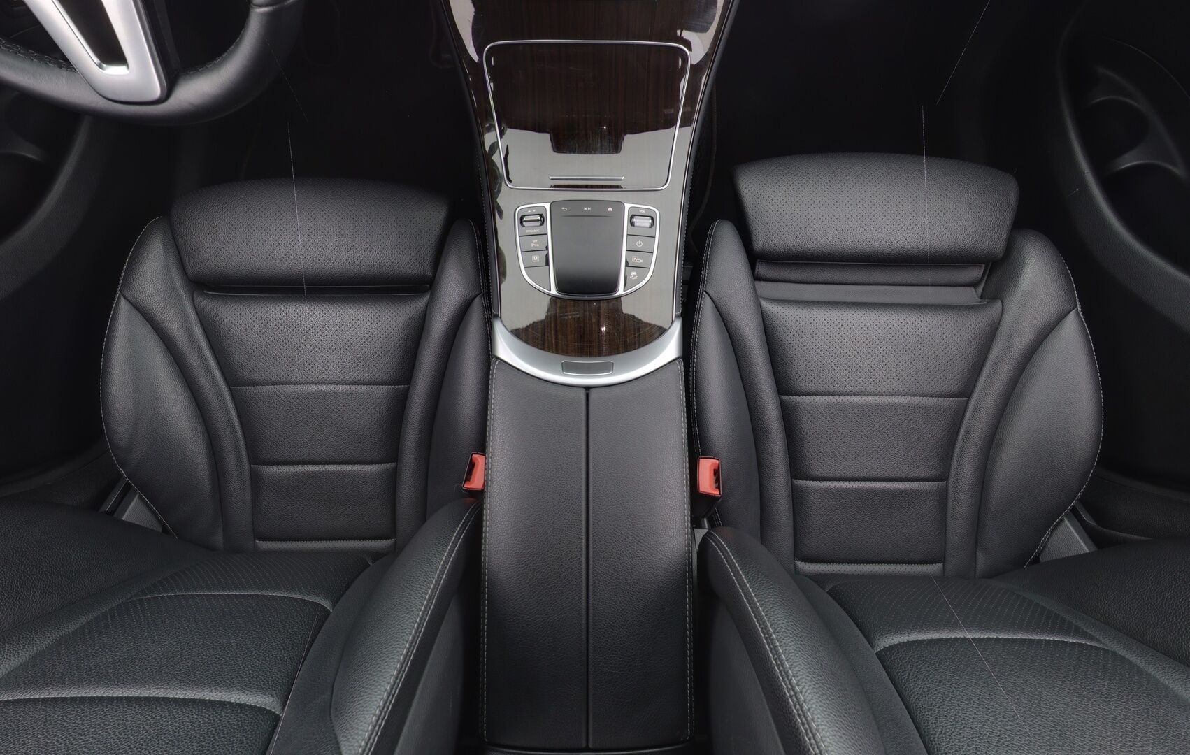 Mercedes-Benz GLC 2020 300 e 4MATIC A Business EQ Power - | ACC | Nahat | Multibeam LED | Suomi-auto |