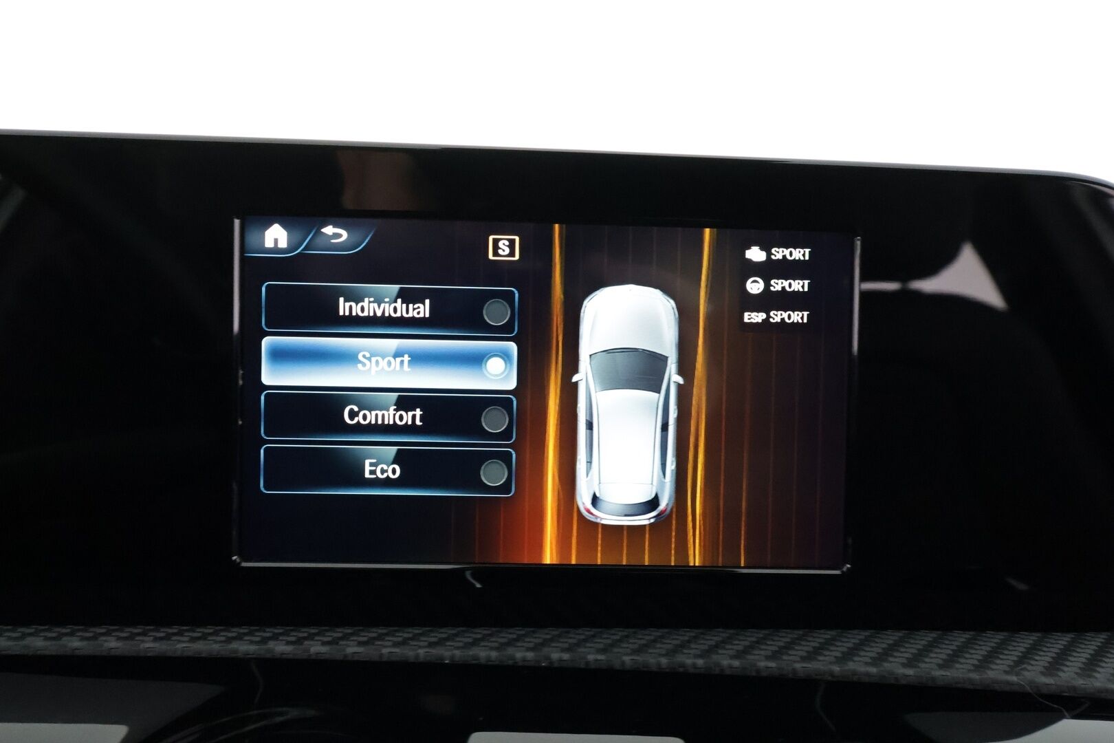 Mercedes-Benz A 2020 180 A Business Style - | Distronic Pro | LED | Puolinahat | P.Kamera | Digimittaristo | Suomi-auto | Kahdet Renkaat | Merkkihuollettu |