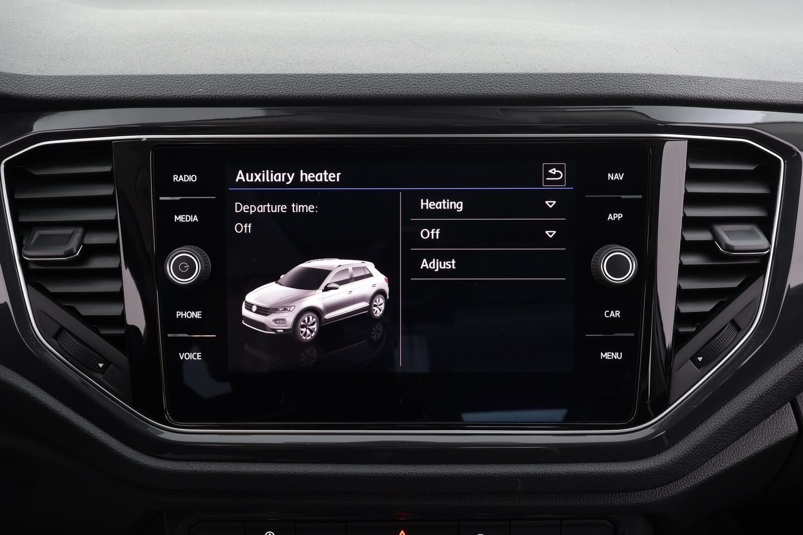 Volkswagen T-Roc 2020 Sport 1,5 TSI EVO 110 kW DSG * ACC / Panorama / Webasto / P.kamera / LED / Navi / Ratinlämmitin / Digimittaristo / KeylessGo * - 1.Om Suomi-auto / Kahdet renkaat aluvanteilla / ALV