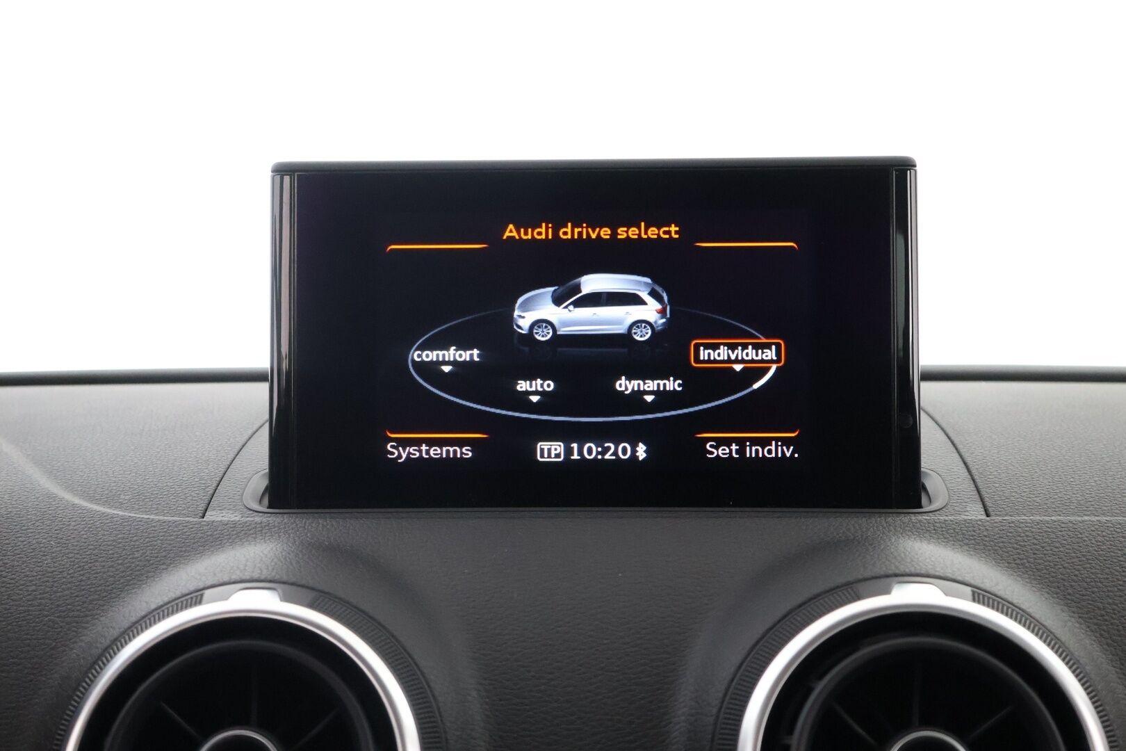 Audi A3 2015 Sportback Business Sport 1,4 TFSI e-tron S tronic - Vetokoukku | Adapt.LED | Lohko & Sisäpistoke | Vakkari | Digimittari | KeylessGo | Huippusiisti | 2x Renkaat Aluvantein!
