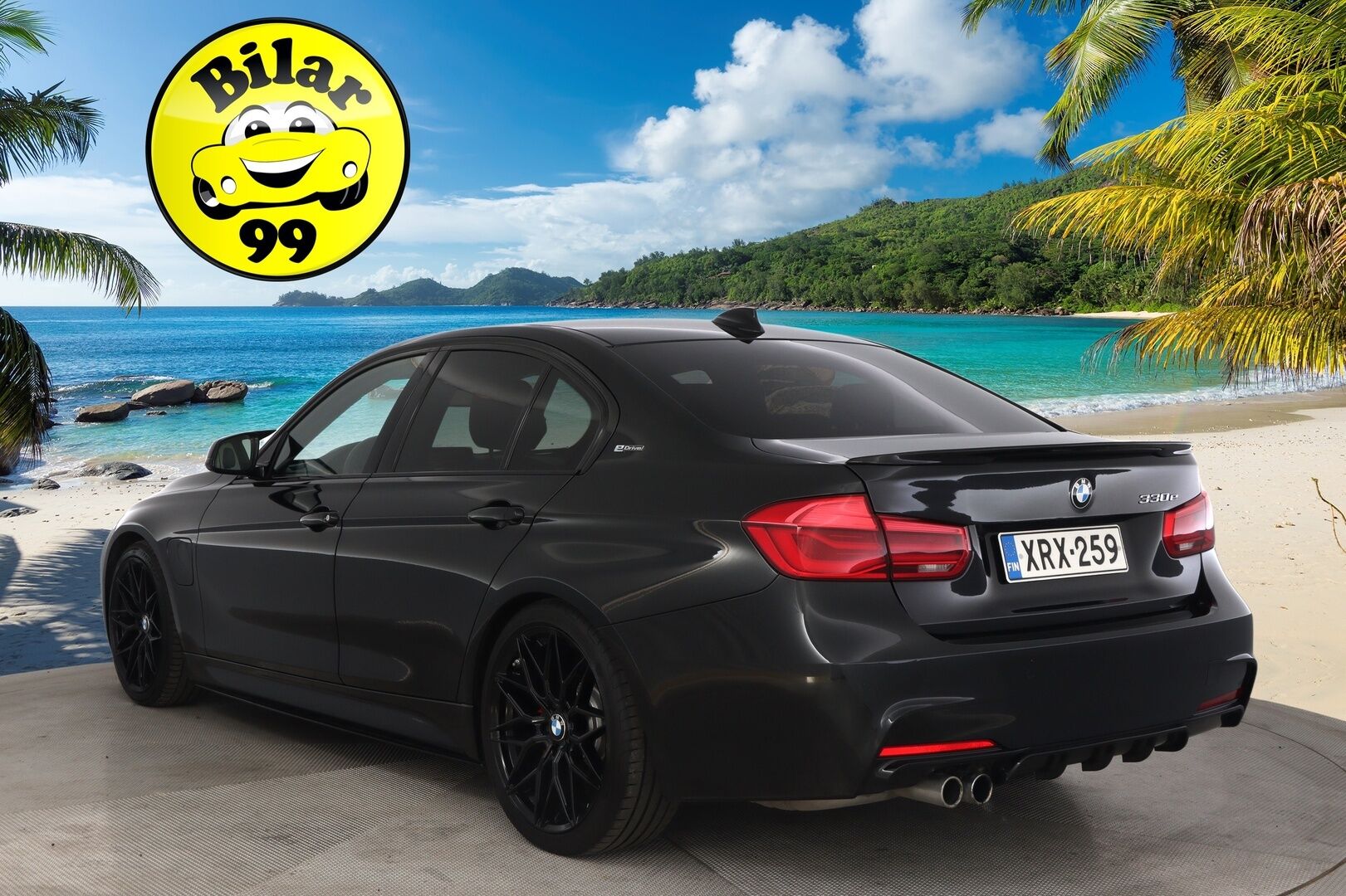 BMW 330 2016 F30 Sedan 330e M-Sport* ACC / H&K / HUD / Kattoluukku / Muistinahat / Proffa Navi* - *Kovat varusteet! / 2x Hyvät renkaat!