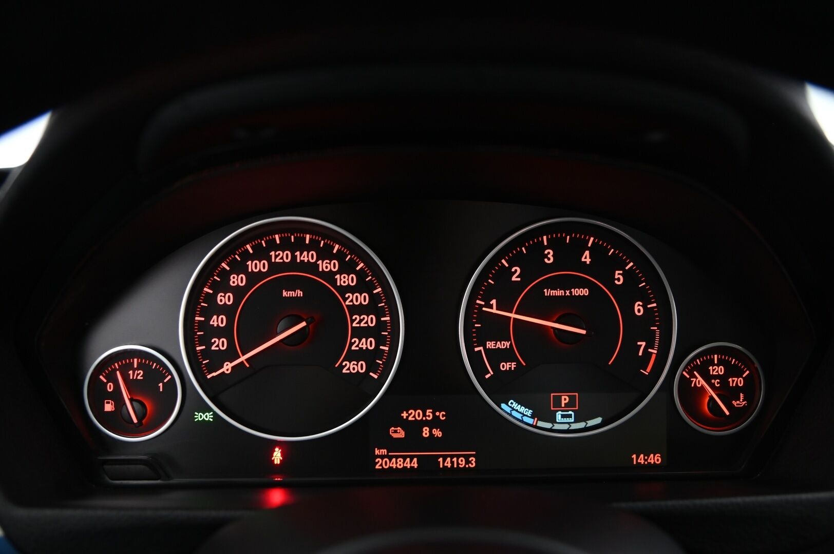 BMW 330 2016 F30 Sedan 330e M-Sport* ACC / H&K / HUD / Kattoluukku / Muistinahat / Proffa Navi* - *Kovat varusteet! / 2x Hyvät renkaat!