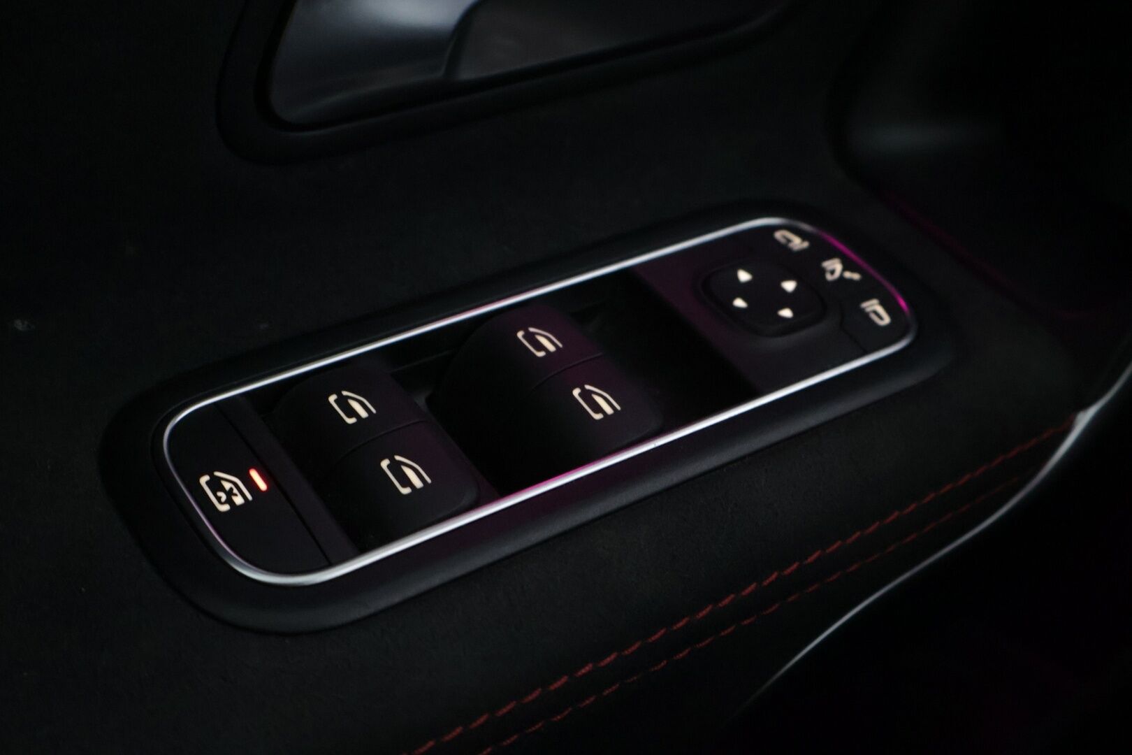 Mercedes-Benz A 2023 250 e A Business AMG - | Panorama | Ambient | Nahka-alcantara | Sporttipenkit | P-Kamera | Tutkat | LED | Navi |