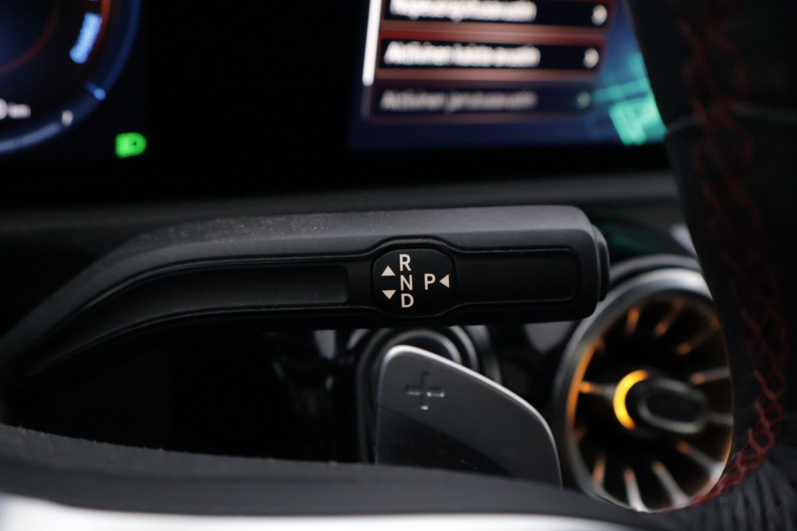 Mercedes-Benz A 2023 250 e A Business AMG - | Panorama | Ambient | Nahka-alcantara | Sporttipenkit | P-Kamera | Tutkat | LED | Navi |