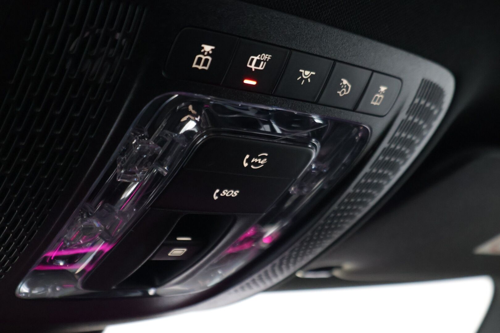 Mercedes-Benz A 2023 250 e A Business AMG - | Panorama | Ambient | Nahka-alcantara | Sporttipenkit | P-Kamera | Tutkat | LED | Navi |