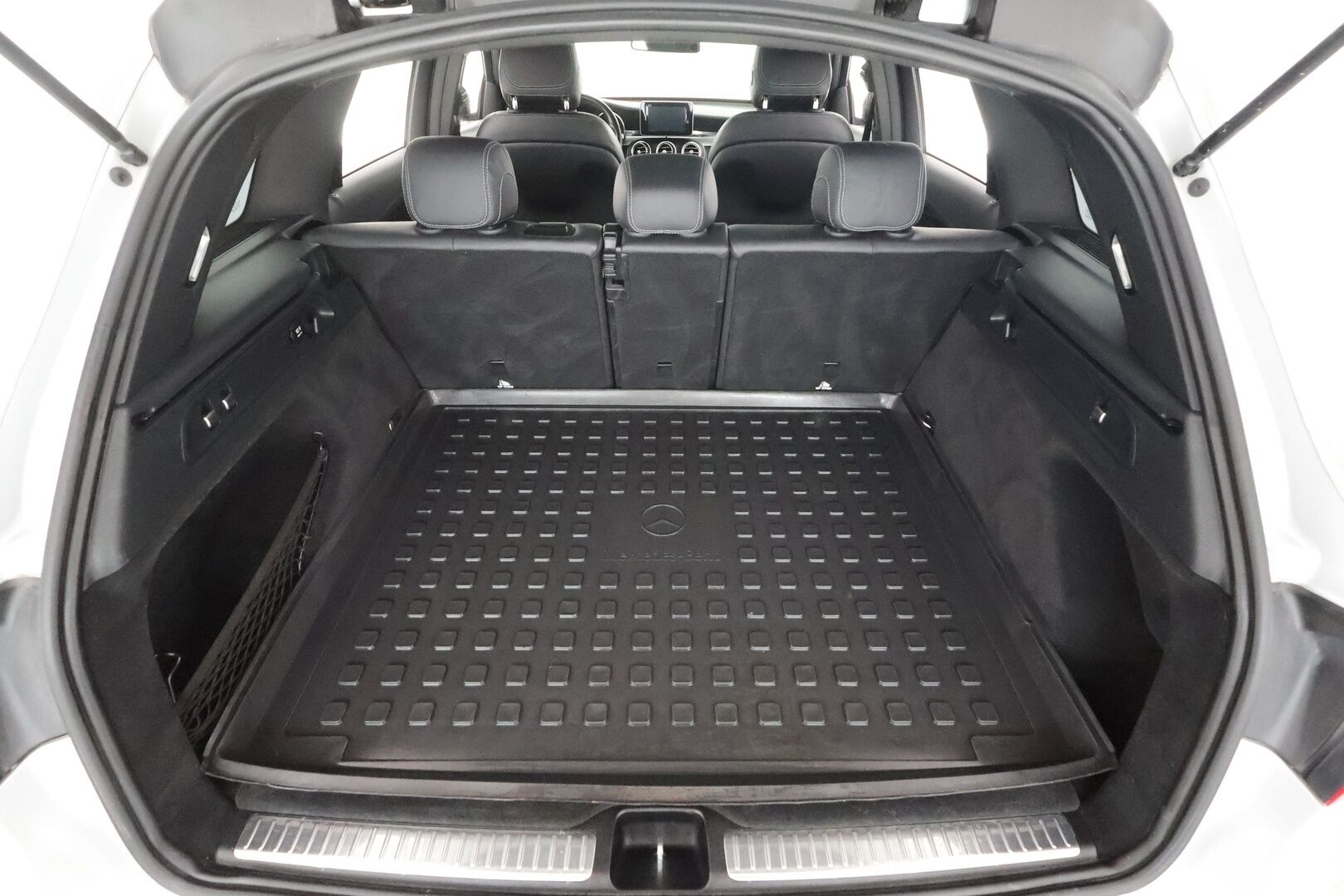 Mercedes-Benz GLC 2016 220 d 4Matic A Premium Business AMG * Distronic+ / Webasto / Burmester / Panoraama / Ilma-Alusta / Vetokoukku - Night / ILS LED / Nahka-Alcantara / Supervarusteet! - HULLUT AVAJAISHULINAT KORKOTARJOUS 3,29 %