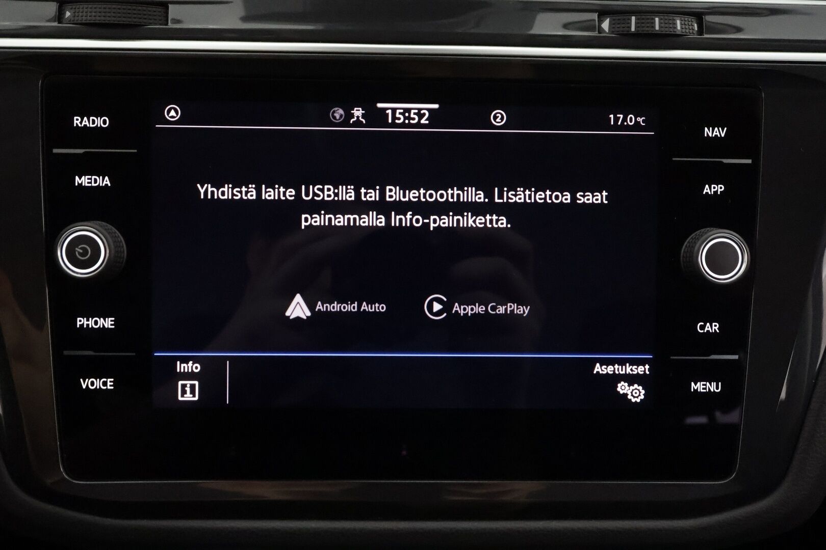 Volkswagen Tiguan 2024 Style Business eHybrid 180 kW DSG-automaatti - | ACC | Matrix | P.kamera | Koukku | Digimittaristo | Kaistavahti | Keyless | Facelift | Ratinlämmitys | Kahdet renkaat | 2x Latauskaapelit | Merkkihuollot | 1-om Suomi-auto |