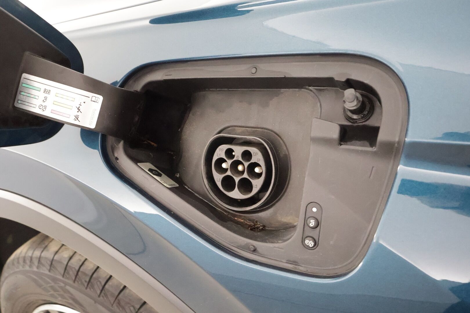 Volkswagen Tiguan 2024 Style Business eHybrid 180 kW DSG-automaatti - | ACC | Matrix | P.kamera | Koukku | Digimittaristo | Kaistavahti | Keyless | Facelift | Ratinlämmitys | Kahdet renkaat | 2x Latauskaapelit | Merkkihuollot | 1-om Suomi-auto |