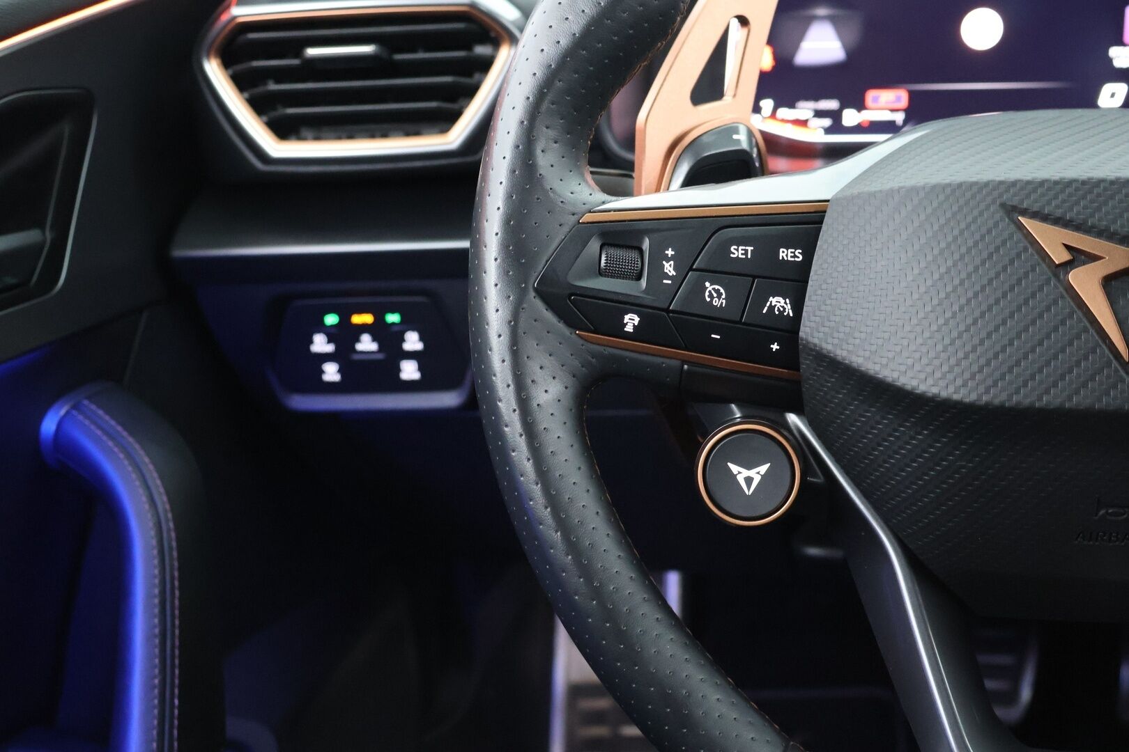 Cupra Formentor 2022 VZ5 2,5 TSI 287 kW 4Drive DSG - ACC | 360-kamera | Beats | DCC alusta | Bucket istuimet | Merkkihuollot |Titaani putkisto 