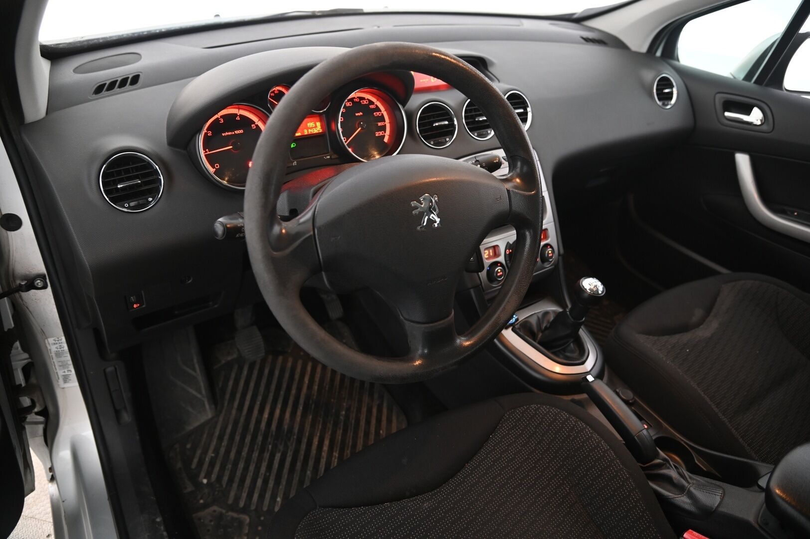 Peugeot 308 2011 SW VTi 120 Millesim 200 II*Myydään Huutokaupat.com* - Tämä auto myydään Huutokaupat.com | Lasikatto | Lohkolämmitin | Vakkari | 2x alut 