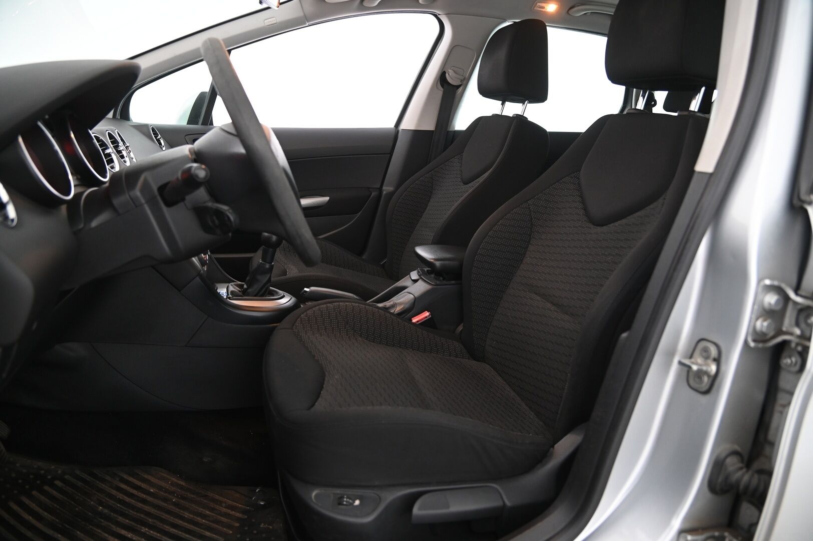 Peugeot 308 2011 SW VTi 120 Millesim 200 II*Myydään Huutokaupat.com* - Tämä auto myydään Huutokaupat.com | Lasikatto | Lohkolämmitin | Vakkari | 2x alut 