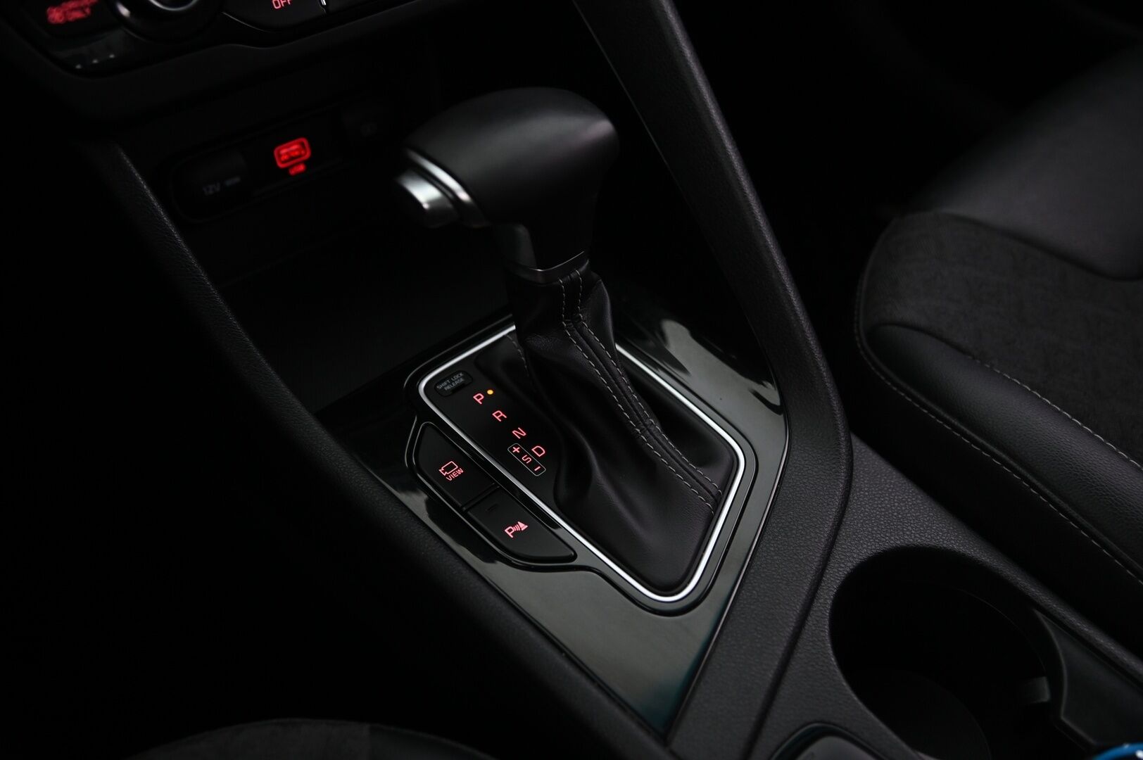 Kia Niro 2021 GDI Hybrid EX DCT - 1.Om Suomi-Auto! | Juuri huollettu! | Adapt. Vakkari | JBL | Lohko | Vetokoukku |  Navi | Peruutuskamera | KeylessGo | Kaistavahti | 2xRenkaat Aluilla