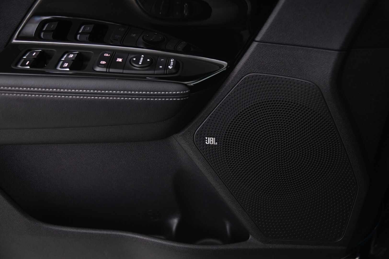 Kia Niro 2021 GDI Hybrid EX DCT - 1.Om Suomi-Auto! | Juuri huollettu! | Adapt. Vakkari | JBL | Lohko | Vetokoukku |  Navi | Peruutuskamera | KeylessGo | Kaistavahti | 2xRenkaat Aluilla