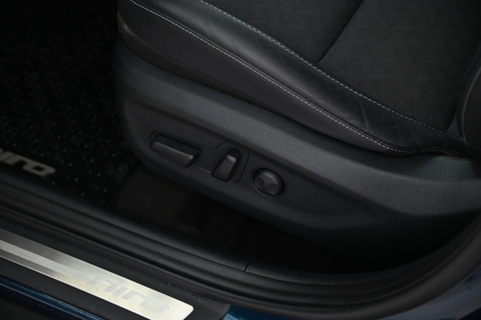 Kia Niro 2021 GDI Hybrid EX DCT - 1.Om Suomi-Auto! | Juuri huollettu! | Adapt. Vakkari | JBL | Lohko | Vetokoukku |  Navi | Peruutuskamera | KeylessGo | Kaistavahti | 2xRenkaat Aluilla