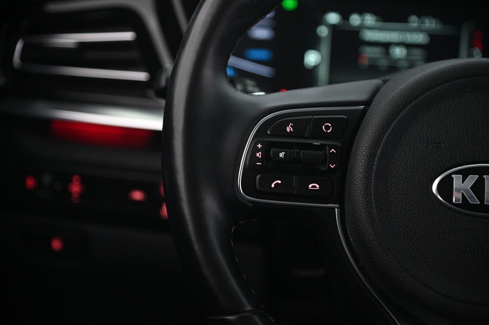 Kia Niro 2021 GDI Hybrid EX DCT - 1.Om Suomi-Auto! | Juuri huollettu! | Adapt. Vakkari | JBL | Lohko | Vetokoukku |  Navi | Peruutuskamera | KeylessGo | Kaistavahti | 2xRenkaat Aluilla