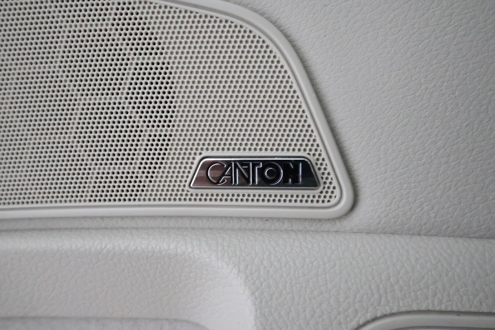 Skoda Superb 2021 2,0 TDI 150 Style DSG Autom. * Adapt.Vakkari / Canton Premium Audio / Peruutuskamera / Matrix LED / Lohko & Sisäpistoke - Suomi-auto / Kahdet renkaat aluvanteilla / Muistipenkit / Huippuvarusteet!