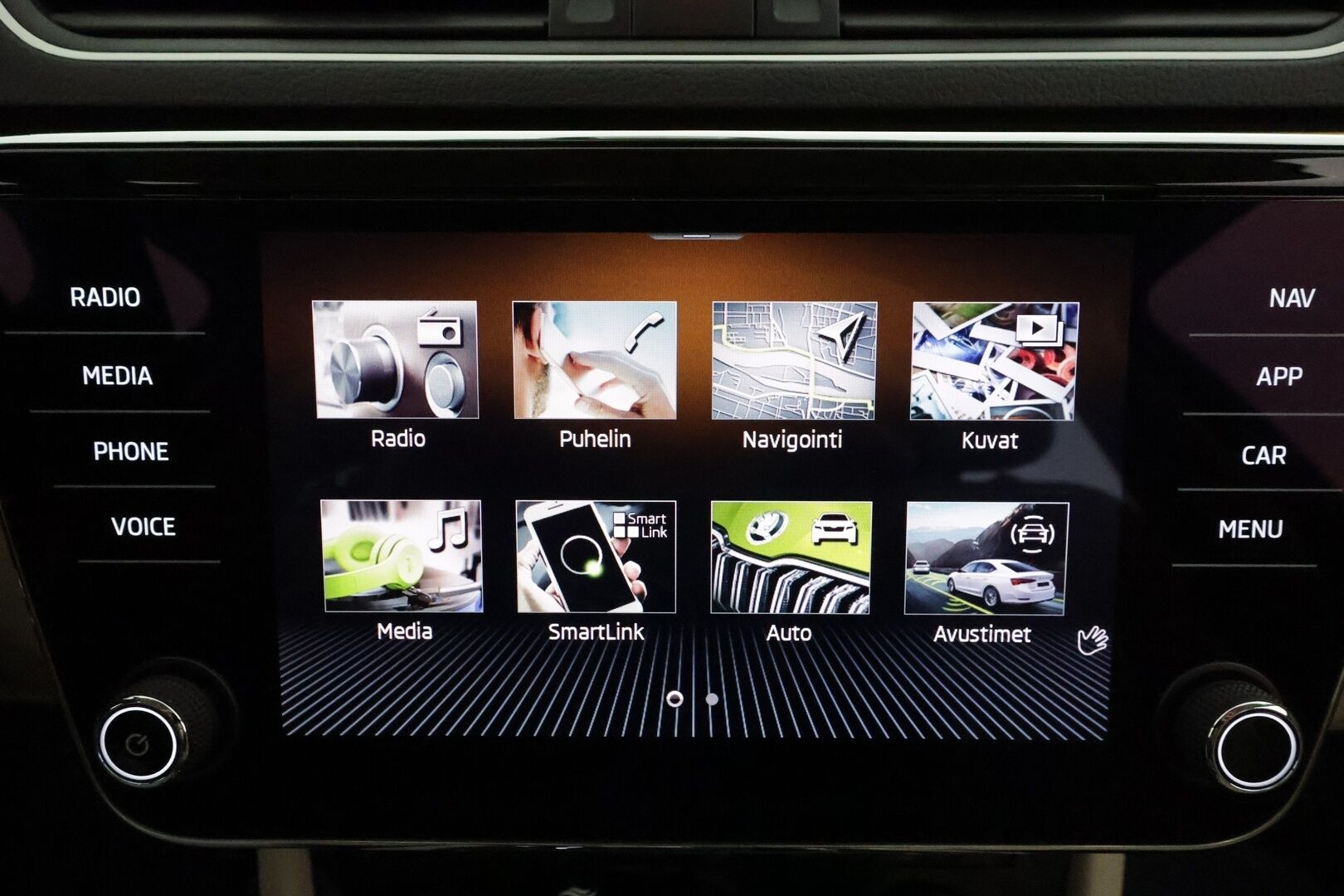 Skoda Superb 2021 2,0 TDI 150 Style DSG *ACC / P.kamera / Muistipenkit / Matrix LED / Navi / Canton / Lohkolämmitin* - Suomi-auto / Kahdet renkaat aluvanteilla