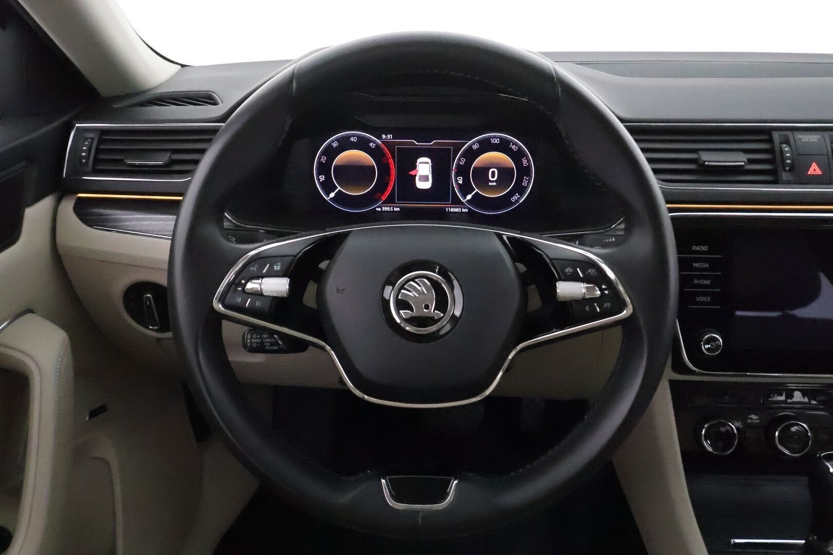 Skoda Superb 2021 2,0 TDI 150 Style DSG *ACC / P.kamera / Muistipenkit / Matrix LED / Navi / Canton / Lohkolämmitin* - Suomi-auto / Kahdet renkaat aluvanteilla