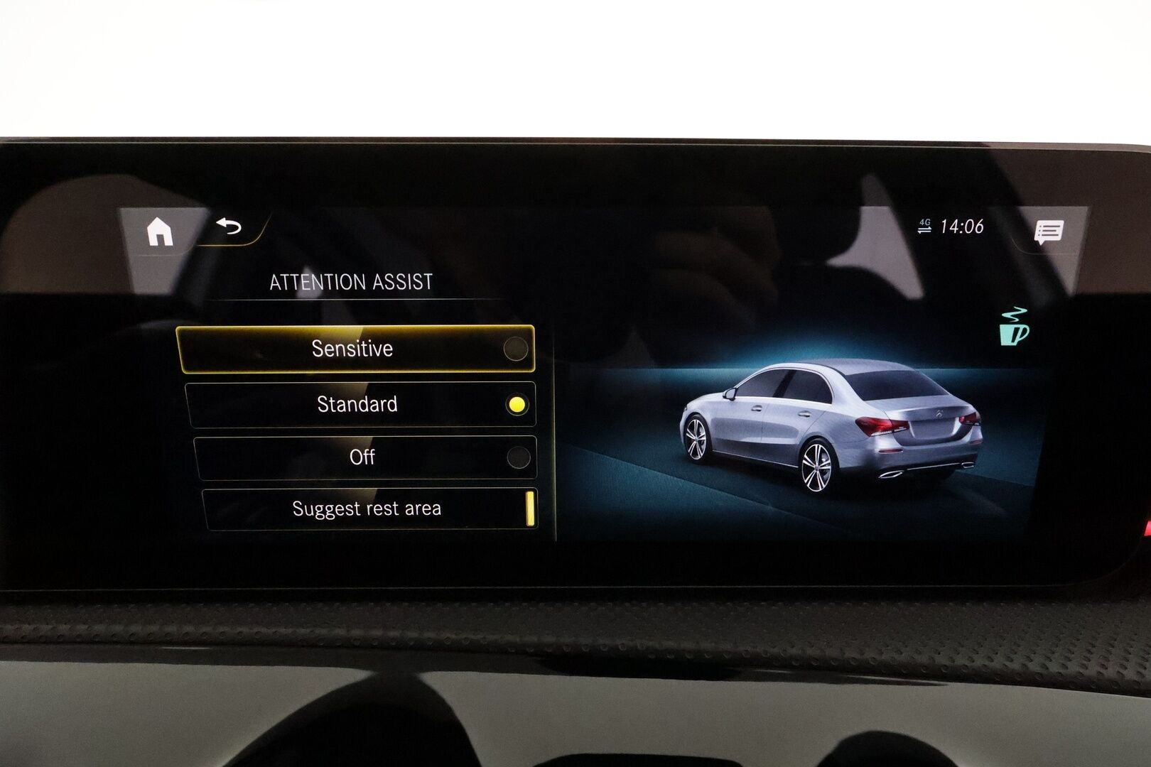 Mercedes-Benz A 2021 250 e A sedan Business AMG Edition EQ Power **Distronic / P.kamera / Multibeam / Widescreen / Sporttipenkit / Keyless** - Suomi-auto / 2x Latauskaapelit / Kahdet Renkaat