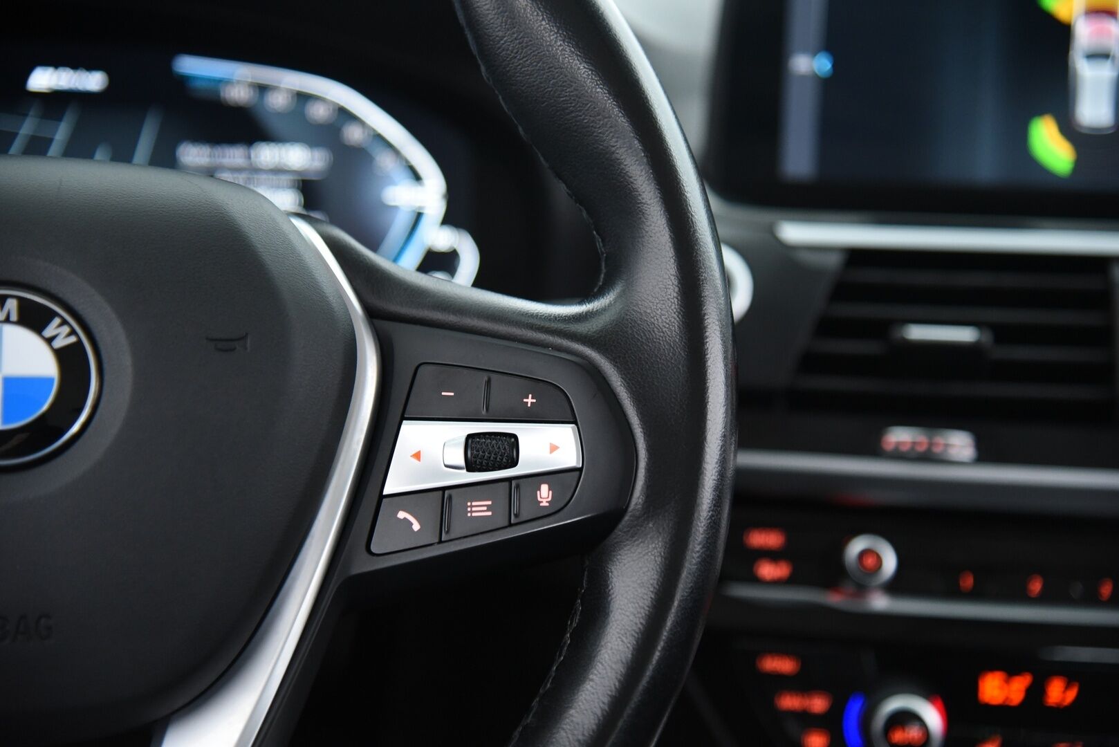 BMW X3 2021 G01 xDrive 30e A Charged Edition xLine / Suomi-auto / Koukku / Hifit / Tutkat / LED - Ambient Light / Juuri huollettu! / 2x alumiinivanteet!