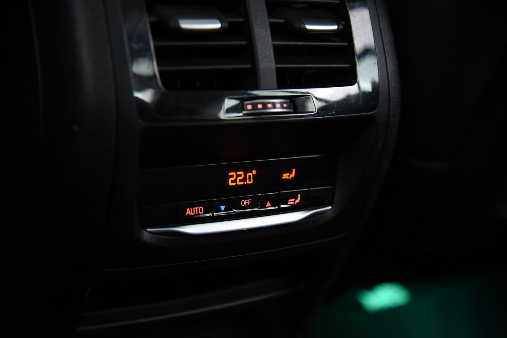 BMW X3 2021 G01 xDrive 30e A Charged Edition xLine / Suomi-auto / Koukku / Hifit / Tutkat / LED - Ambient Light / Juuri huollettu! / 2x alumiinivanteet!