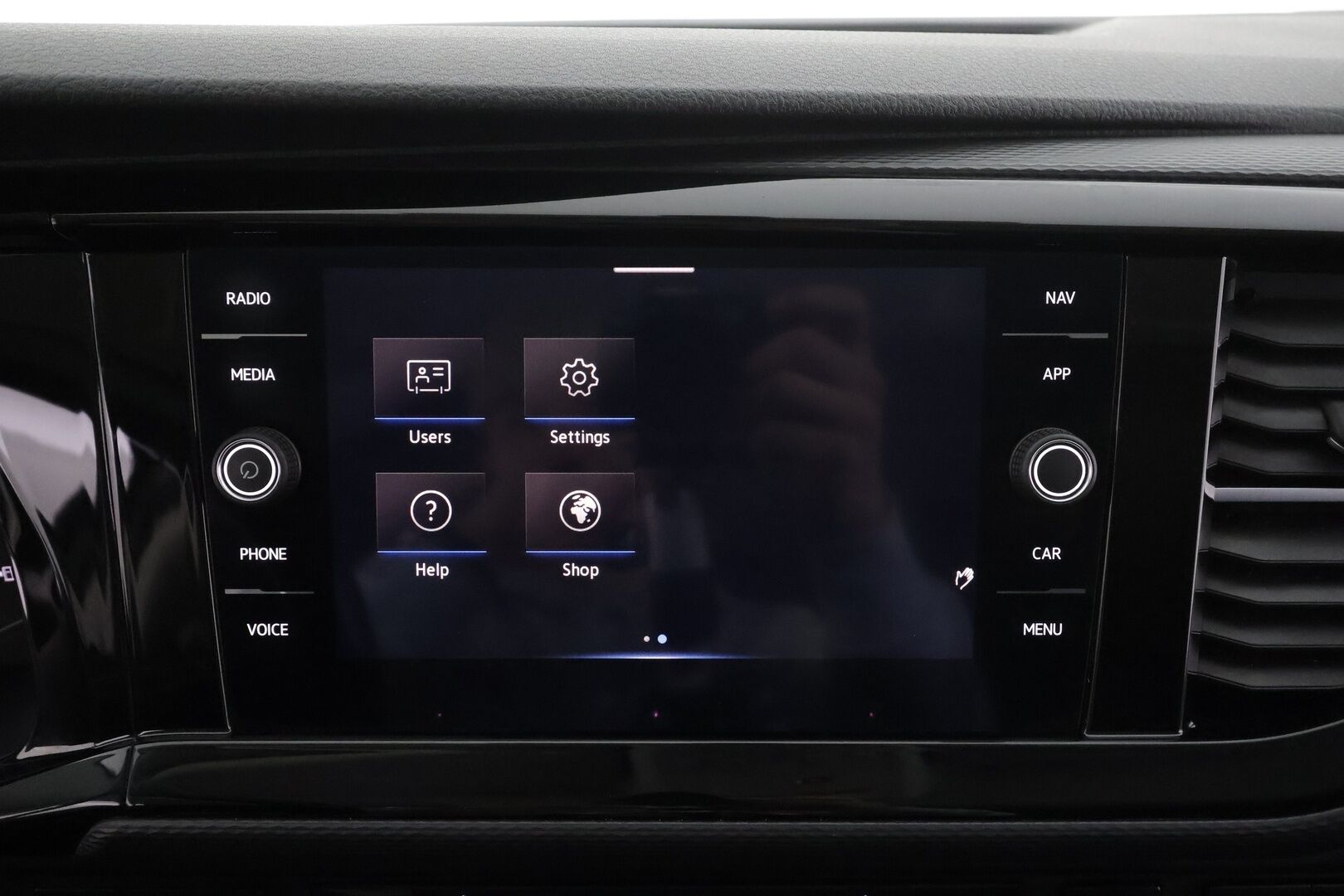 Volkswagen Transporter 2020 umpipakettiauto Pitkä 2,0 TDI 110 kW DSG * ACC / Webasto / P.Kamera LED /  Navi * - Kahdet renkaat