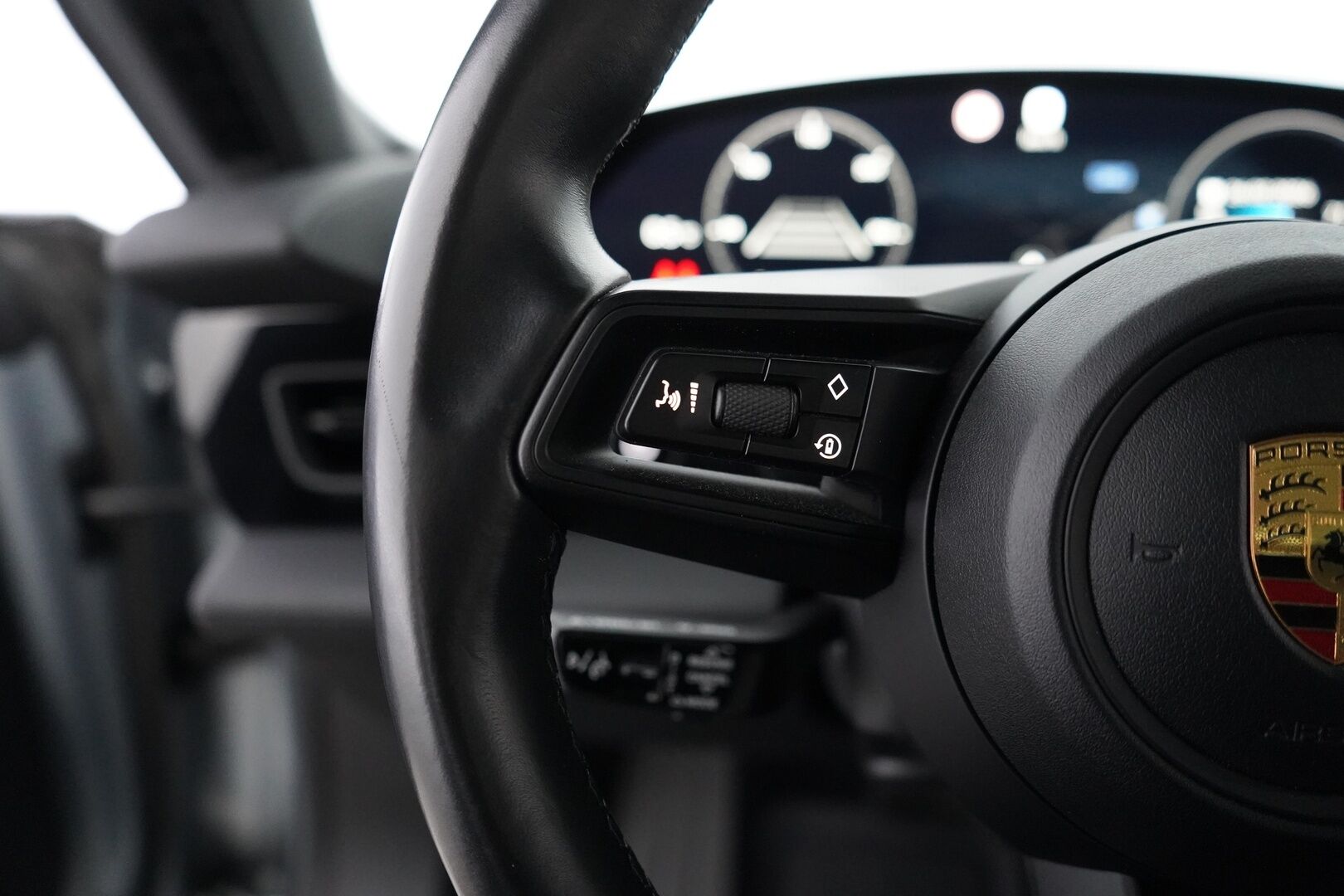 Porsche Taycan 2021 4S 420kW Performance Battery Plus * ACC / Bose / Muistipenkki / Apukuskin näyttö / Panorama / Peruutuskamera / Keyless * - Akku kuntotarkastettu / Merkkihuollettu, viimeisin huolto 59tkm / 2x vanteet