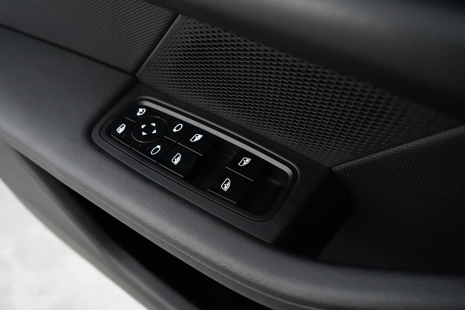 Porsche Taycan 2021 4S 420kW Performance Battery Plus * ACC / Bose / Muistipenkki / Apukuskin näyttö / Panorama / Peruutuskamera / Keyless * - Akku kuntotarkastettu / Merkkihuollettu, viimeisin huolto 59tkm / 2x vanteet