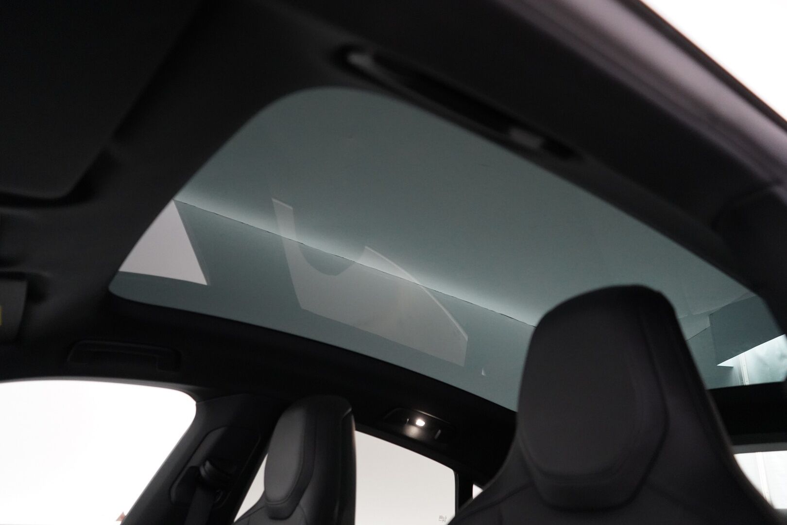 Porsche Taycan 2021 4S 420kW Performance Battery Plus * ACC / Bose / Muistipenkki / Apukuskin näyttö / Panorama / Peruutuskamera / Keyless * - Akku kuntotarkastettu / Merkkihuollettu, viimeisin huolto 59tkm / 2x vanteet