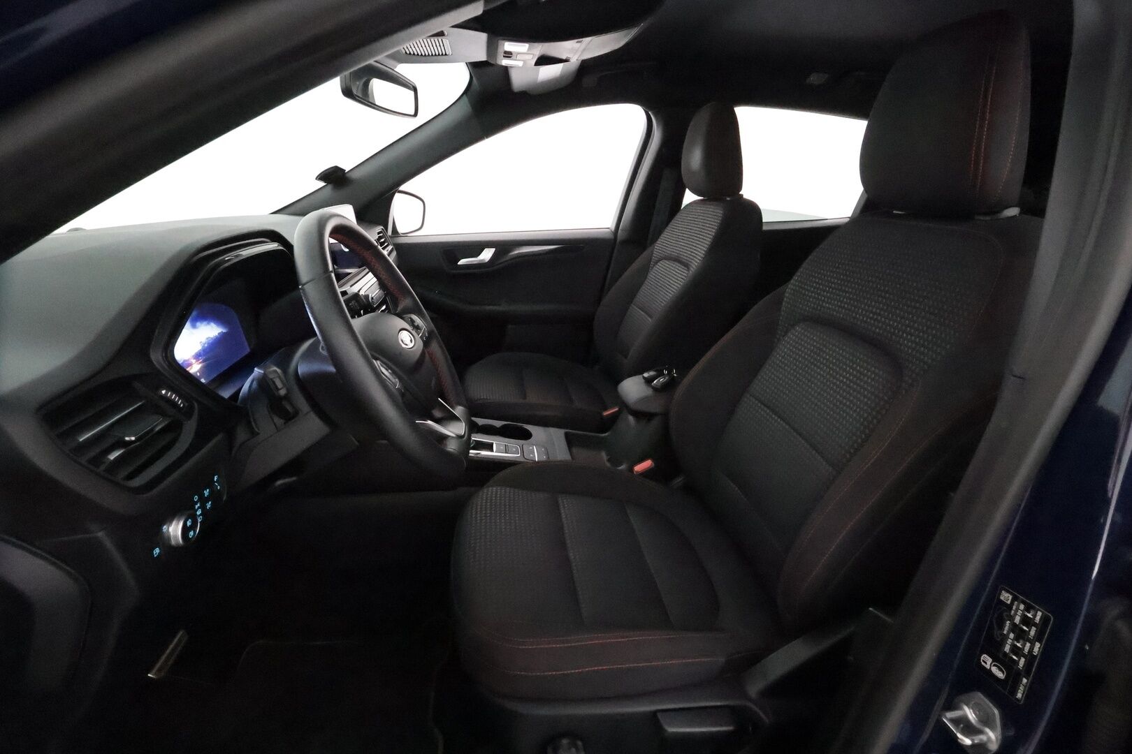 Ford Kuga 2021 (NW):	2,5 Ladattava hybridi (PHEV) 225hv CVT FWD ST-Line 5-ovinen / Digimittaristo / Adapt.Vakkari / - Keyless / Kaistavahti / Navi / 