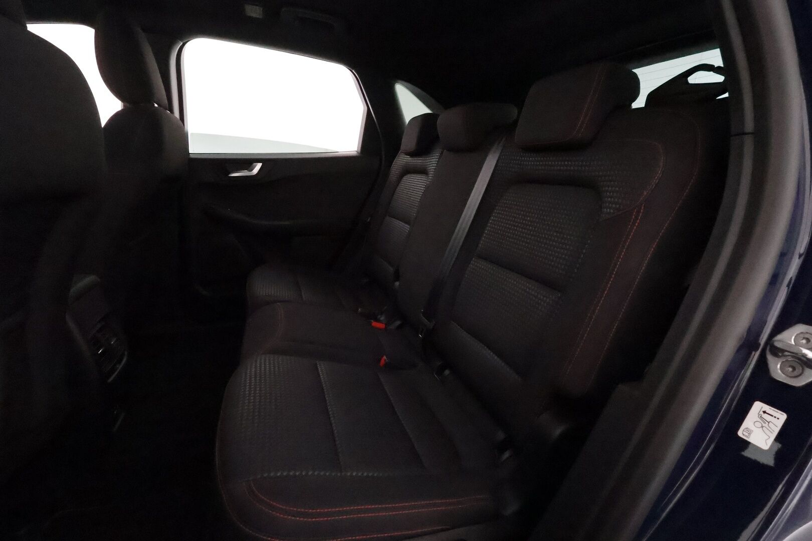 Ford Kuga 2021 (NW):	2,5 Ladattava hybridi (PHEV) 225hv CVT FWD ST-Line 5-ovinen / Digimittaristo / Adapt.Vakkari / - Keyless / Kaistavahti / Navi / 