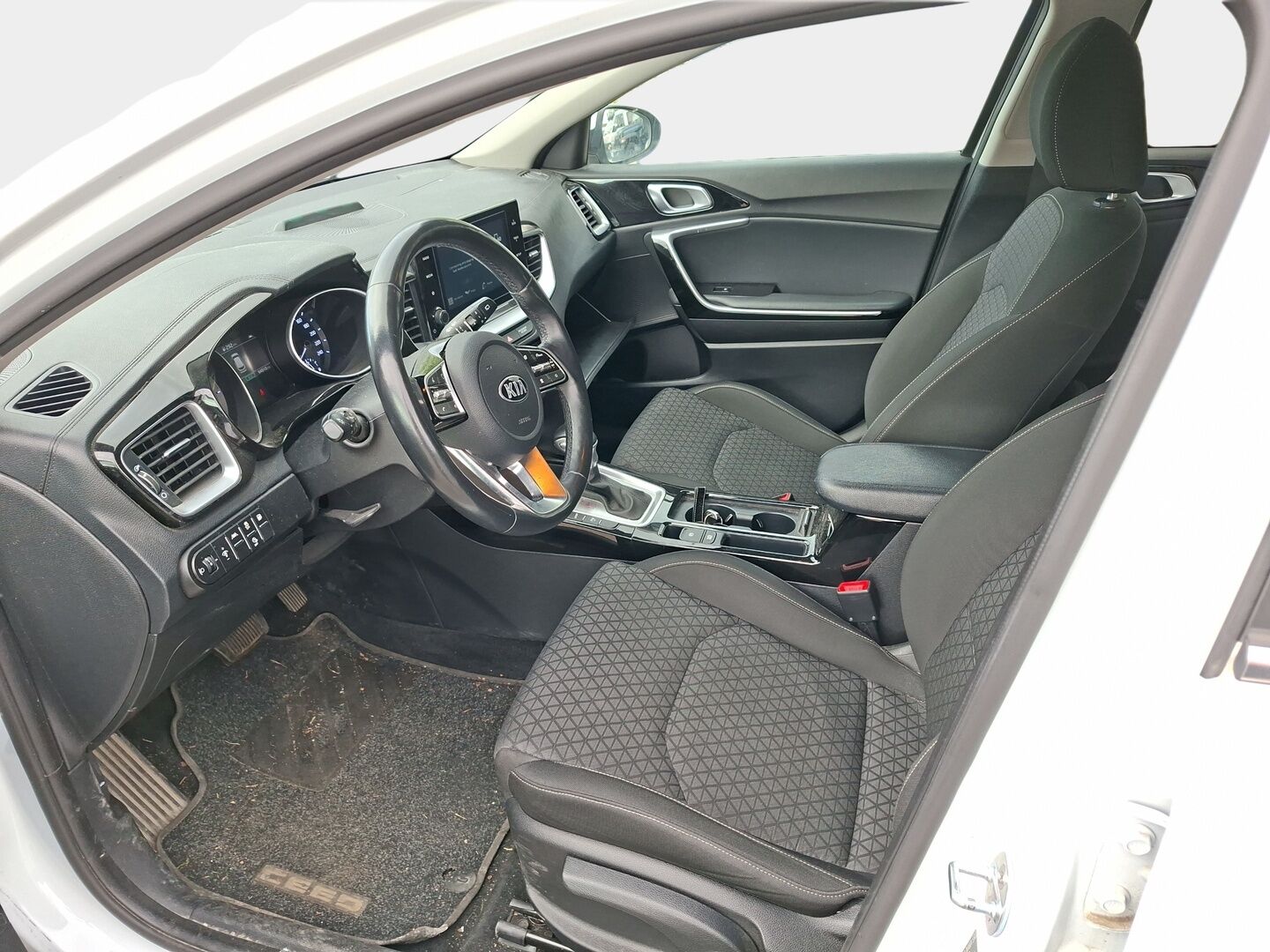 KIA CEED 2020 1,6 GDI Plug-In Hybrid EX SW DCT - Adapt. Vakkari | Peruutuskamera | Keyless | Lämpöratti | Carplay | Juuri tullut Tampereelle!