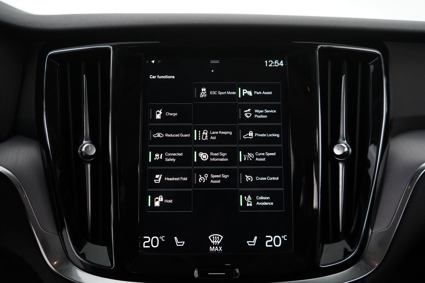 Volvo V60 2020 T6 TwE AWD Momentum aut *ACC / Webasto / Koukku / VOC / Apple&Android* - Juuri huollettu / Juuri tehty jakopää / Kahdet vanteet / Kahdet kaapelit 