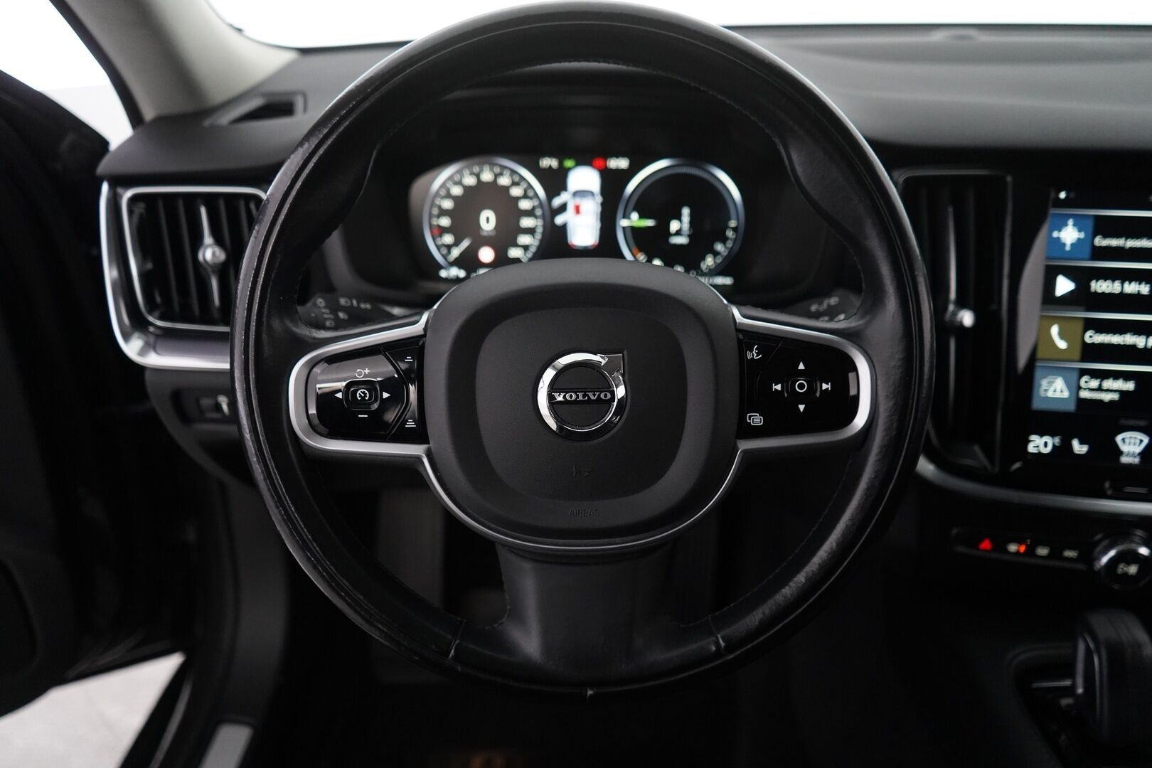 Volvo V60 2020 T6 TwE AWD Momentum aut *ACC / Webasto / Koukku / VOC / Apple&Android* - Juuri huollettu / Juuri tehty jakopää / Kahdet vanteet / Kahdet kaapelit 