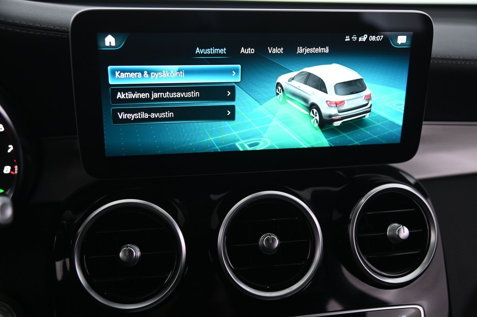 Mercedes-Benz GLC 2020 300 e 4MATIC A Business EQ Power - Merkkihuollettu | Koukku | Kamera | Sporttipenkit | Sähkötoiminen kontti | Appconnect | 2x alut | Navi | Viimeisin huolto tehty 09/2026 ja leimattu 08/2026