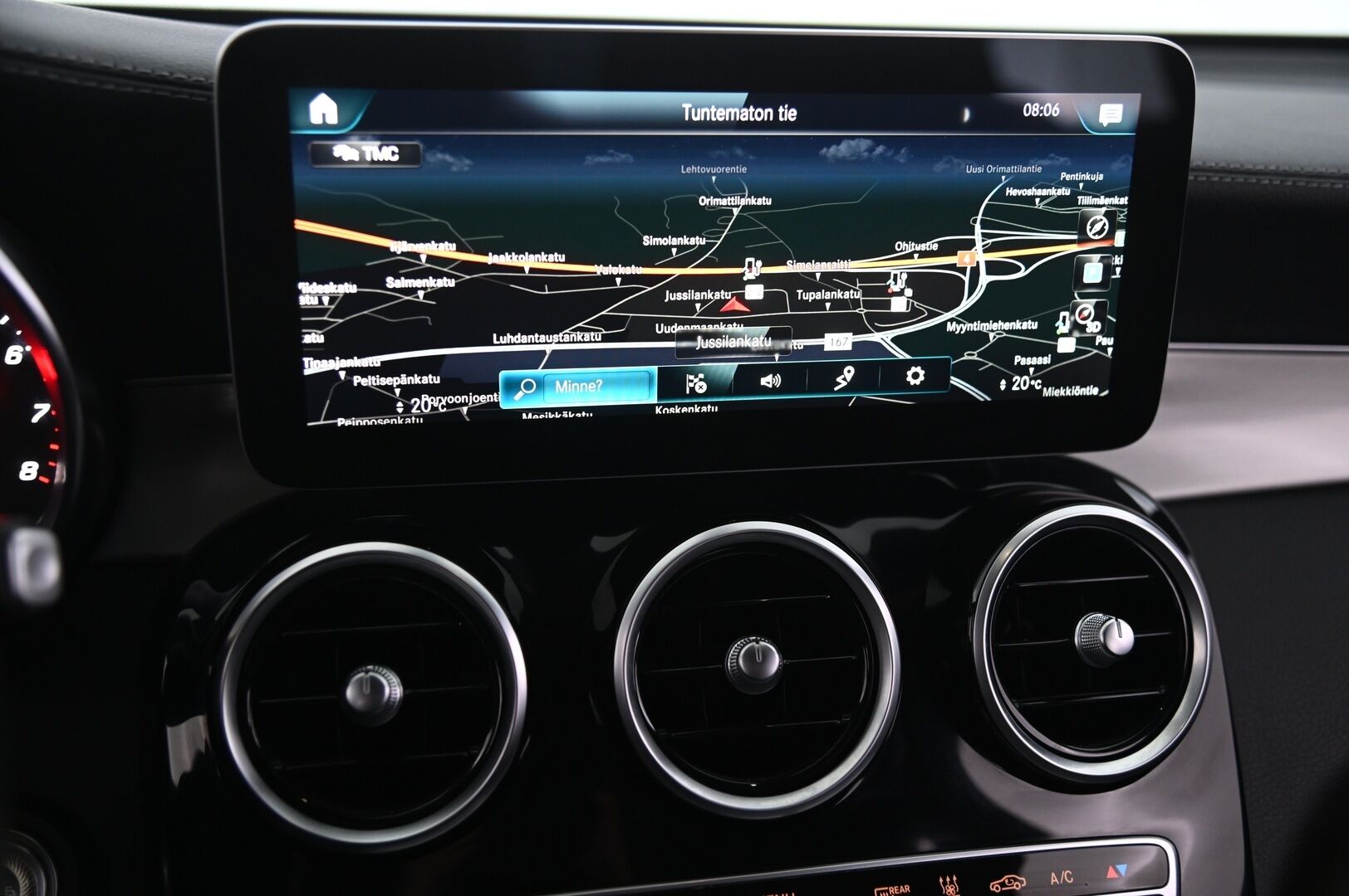 Mercedes-Benz GLC 2020 300 e 4MATIC A Business EQ Power - Merkkihuollettu | Koukku | Kamera | Sporttipenkit | Sähkötoiminen kontti | Appconnect | 2x alut | Navi | Viimeisin huolto tehty 09/2026 ja leimattu 08/2026