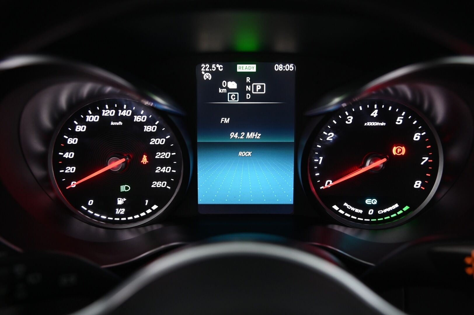 Mercedes-Benz GLC 2020 300 e 4MATIC A Business EQ Power - Merkkihuollettu | Koukku | Kamera | Sporttipenkit | Sähkötoiminen kontti | Appconnect | 2x alut | Navi | Viimeisin huolto tehty 09/2026 ja leimattu 08/2026